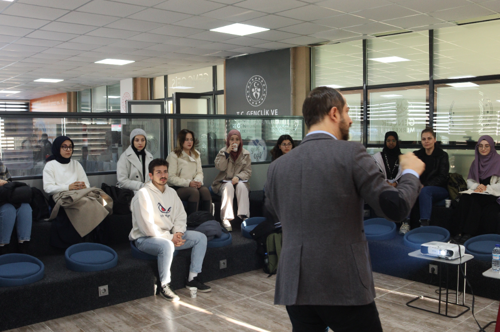 Ankara Yıldırım Beyazıt Üniversitesi Galeri Resmi