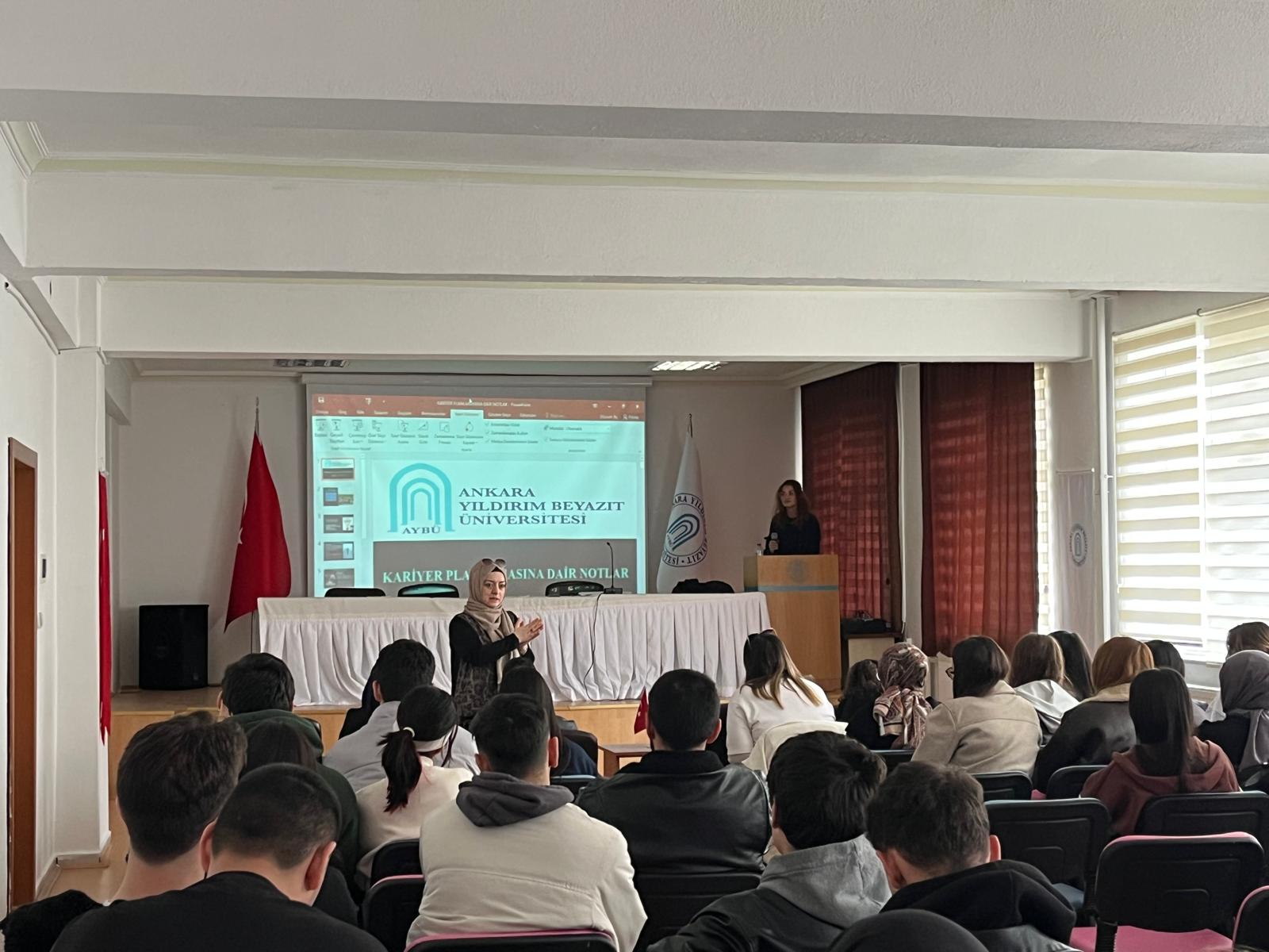 Meslek Yüksekokulumuzda Mezun Buluşmaları ve Kariyer Sohbetleri1