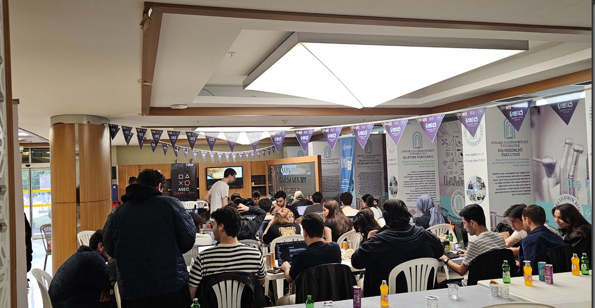 Award ceremony and closing session.