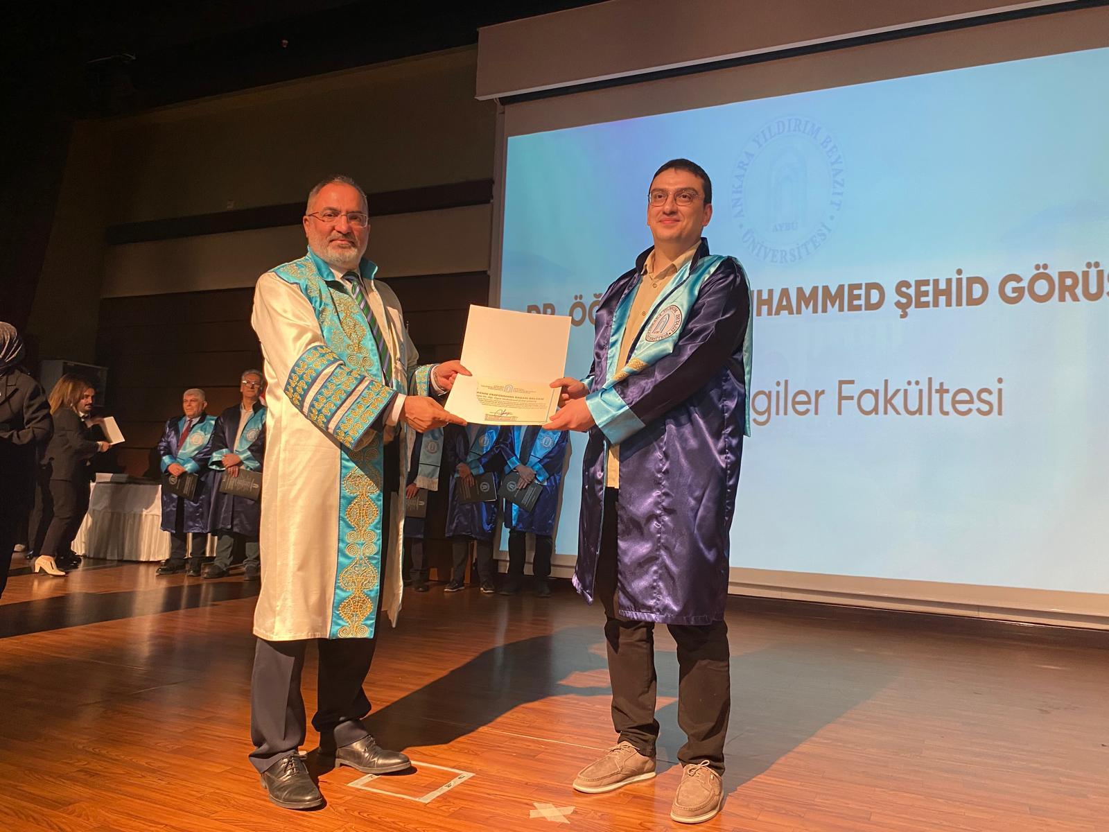 A photo from the Ankara Yıldırım Beyazıt University Academic Performance Awards.