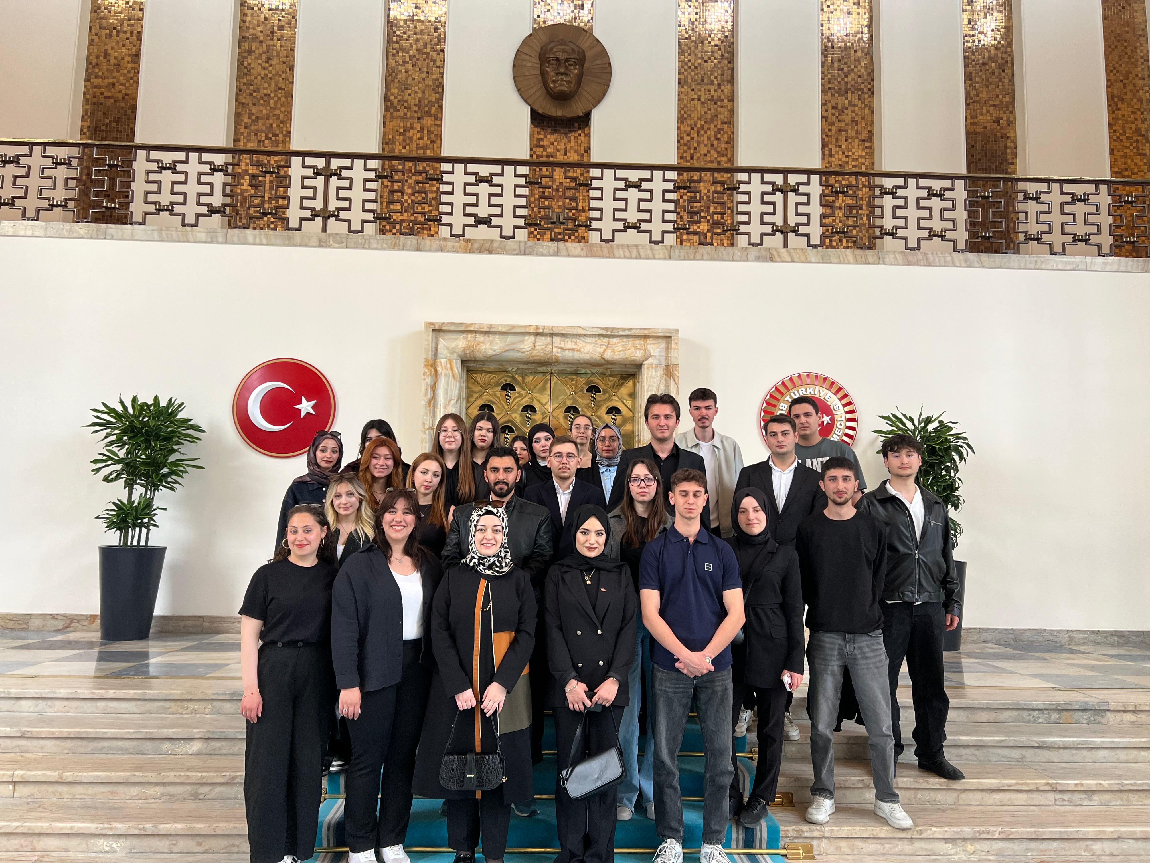 Ankara Yıldırım Beyazıt Üniversitesi Galeri Resmi
