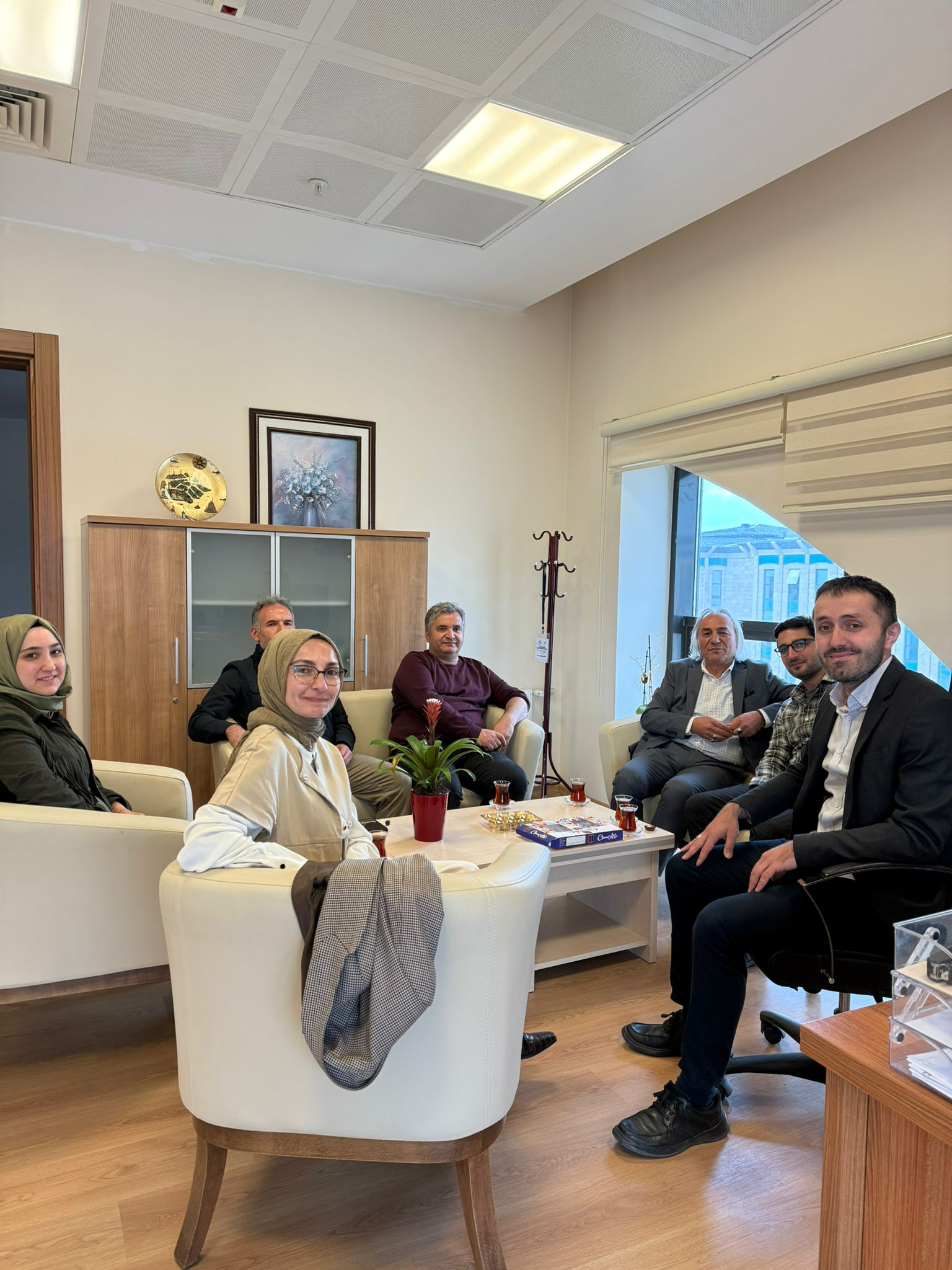 Bölüm hocalarımıza tebrik ziyareti