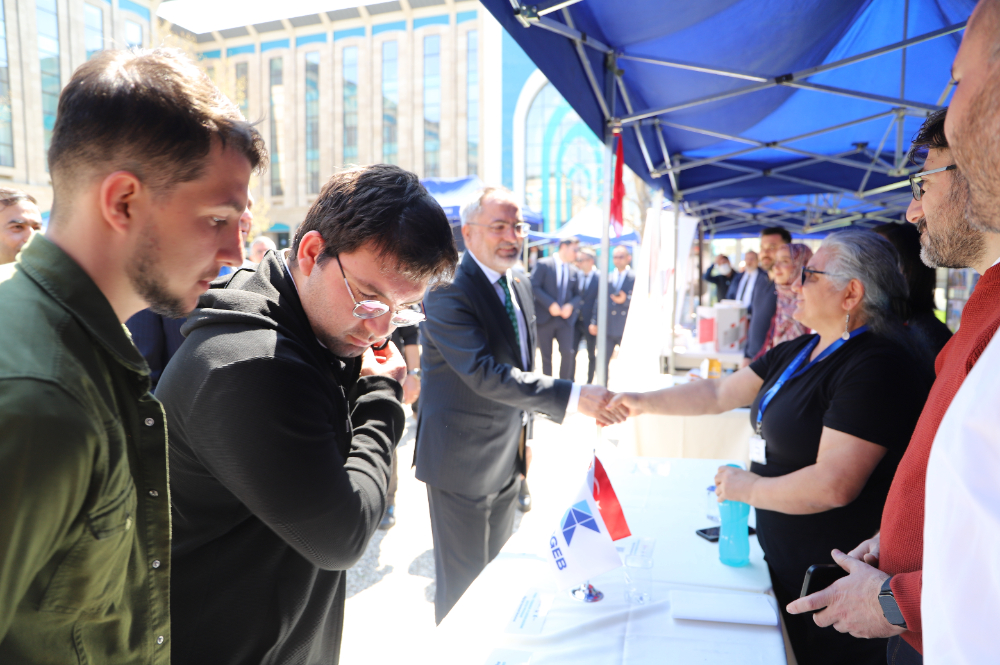 Ankara Yıldırım Beyazıt Üniversitesi Galeri Resmi