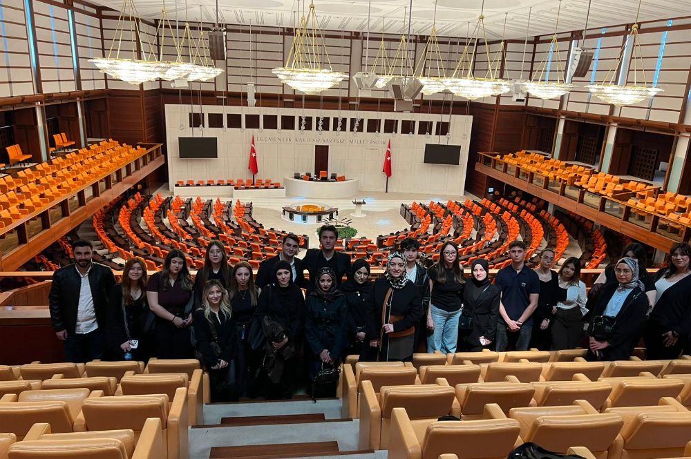 Ankara Yıldırım Beyazıt Üniversitesi Galeri Resmi
