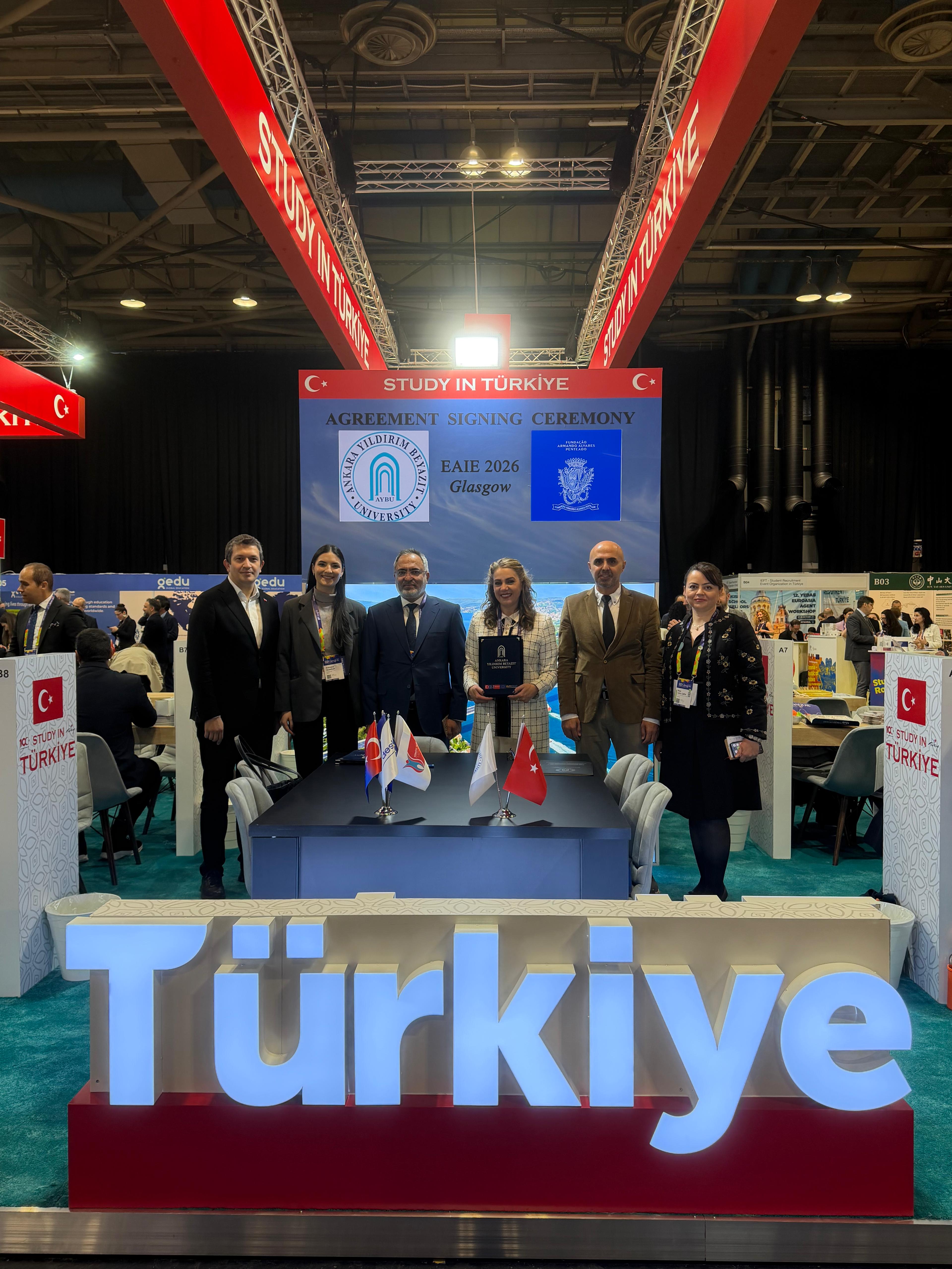 Ankara Yıldırım Beyazıt Üniversitesi Galeri Resmi