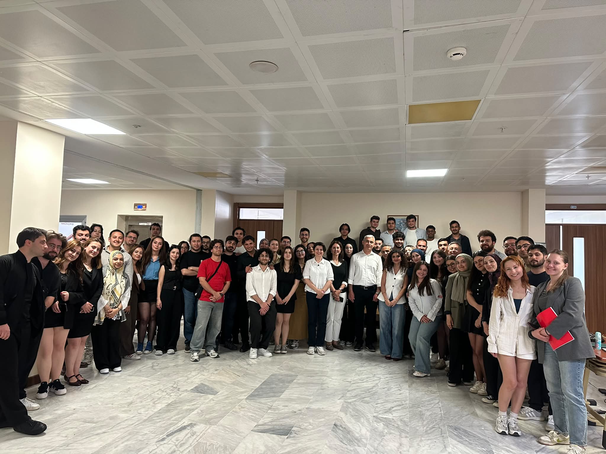 Ankara Yıldırım Beyazıt Üniversitesi Galeri Resmi