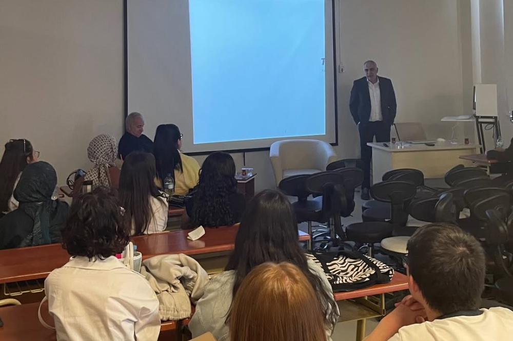 Ankara Yıldırım Beyazıt Üniversitesi Galeri Resmi