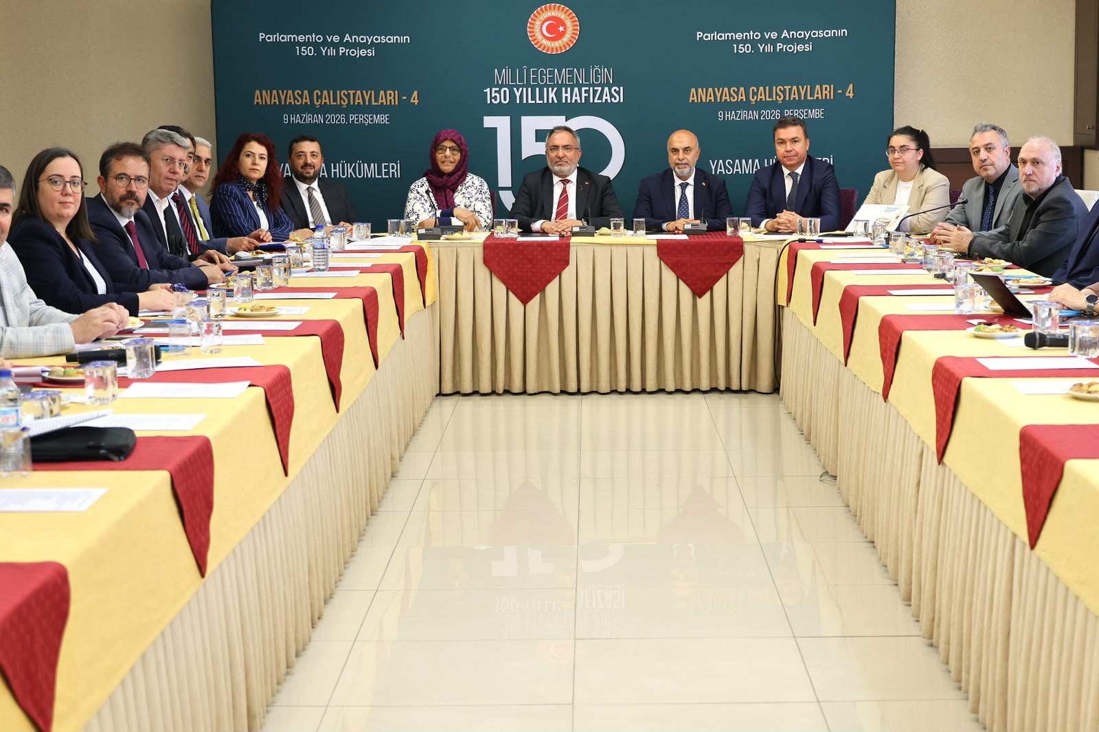 Çalıştay, sivil anayasa sürecine katkı sunmak ve yasama organına ilişkin anayasa hükümlerinin farklı disiplinlerin perspektifleriyle değerlendirilmesini sağlamak amacıyla düzenlendi.