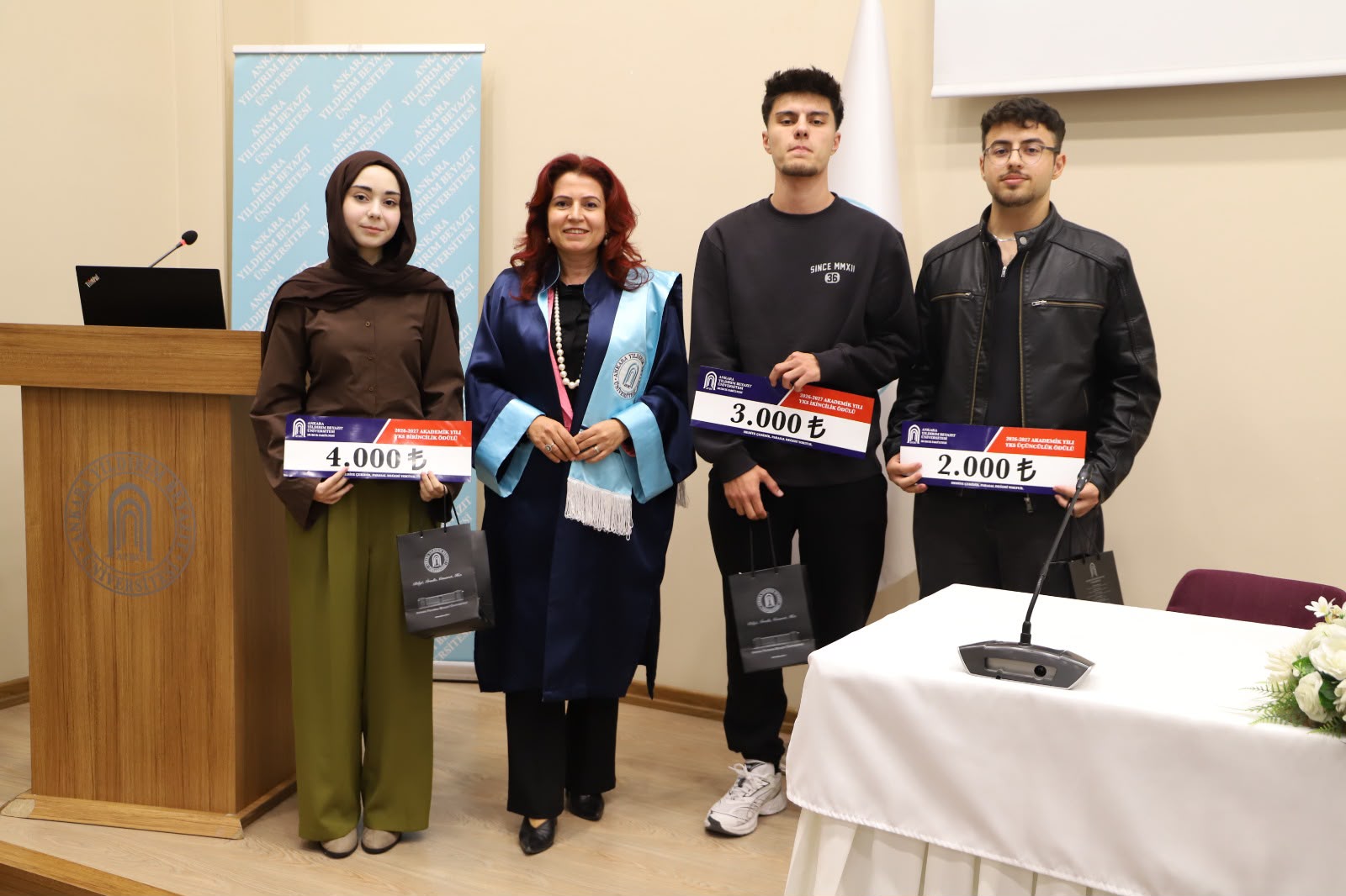 Ankara Yıldırım Beyazıt Üniversitesi Galeri Resmi