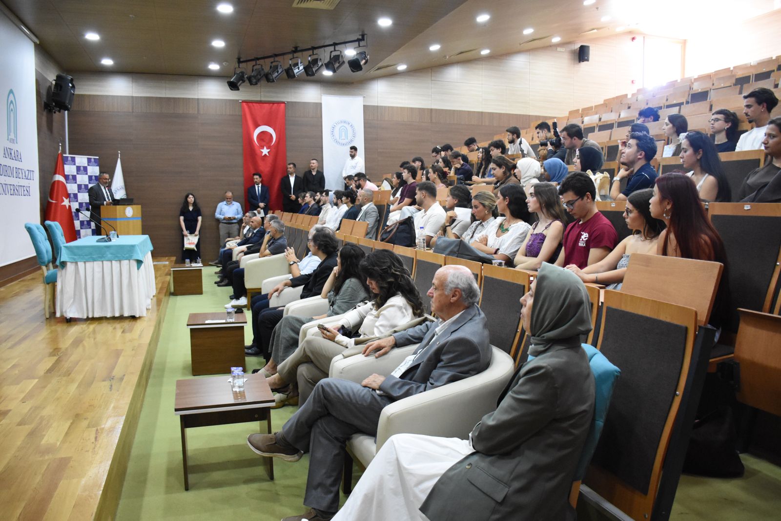 Ankara Yıldırım Beyazıt Üniversitesi Galeri Resmi