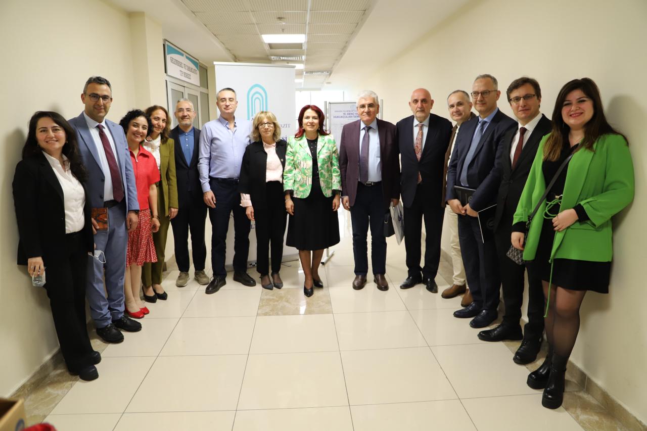 Ankara Yıldırım Beyazıt Üniversitesi Galeri Resmi