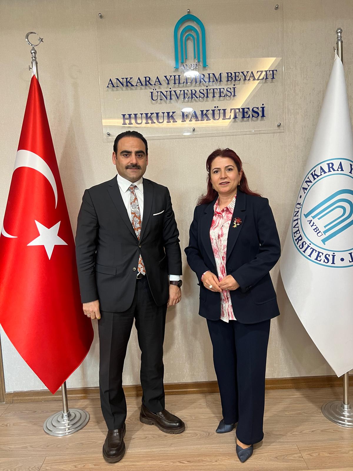 Keçiören İlçe Emniyet Müdürlüğüne yeni atanan Sayın Süheyl ZAİM, Fakültemiz Dekanı Prof. Dr. Neslihan KARATAŞ DURMUŞ’u ziyaret etti. 