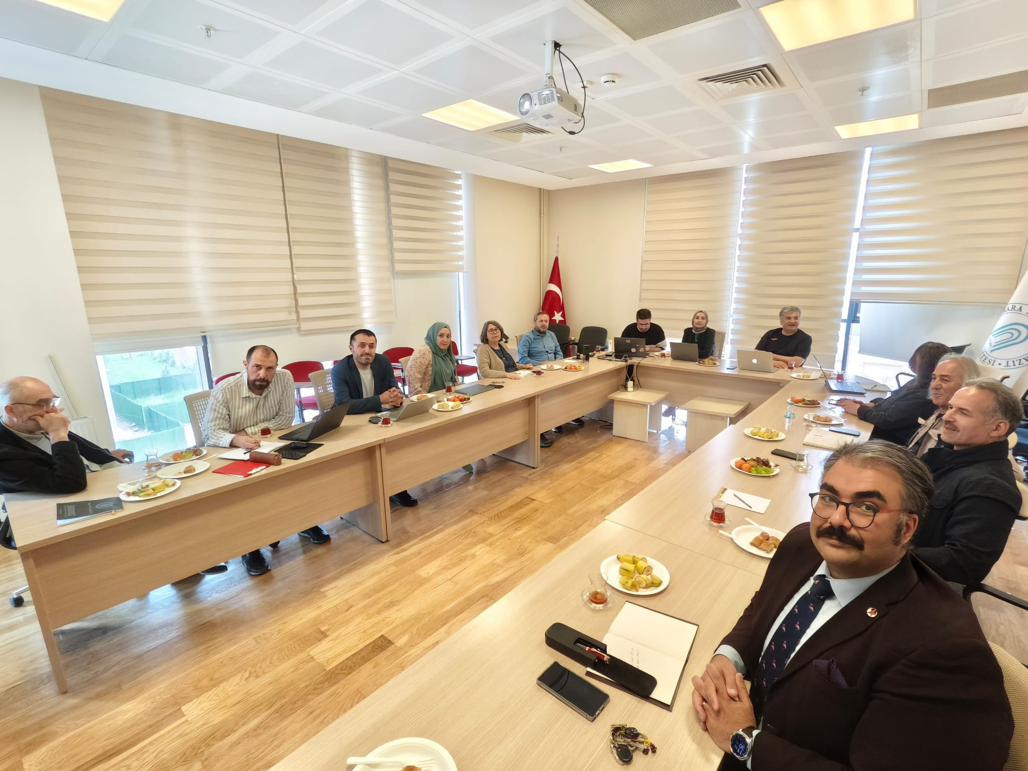 Bölüm toplantısına dair görsel