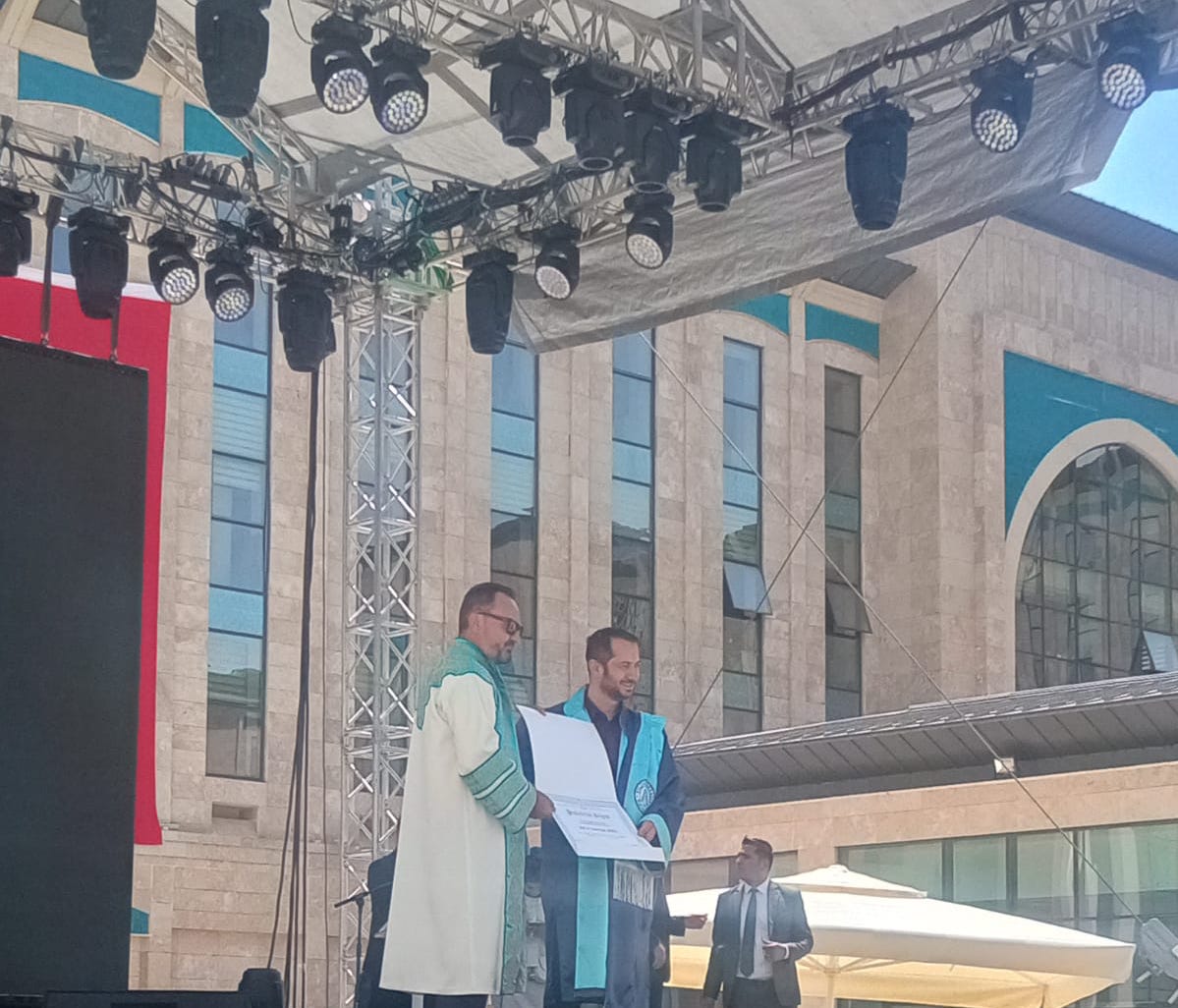 Akademik Personel Cübbe Giyme Töreni.jpeg