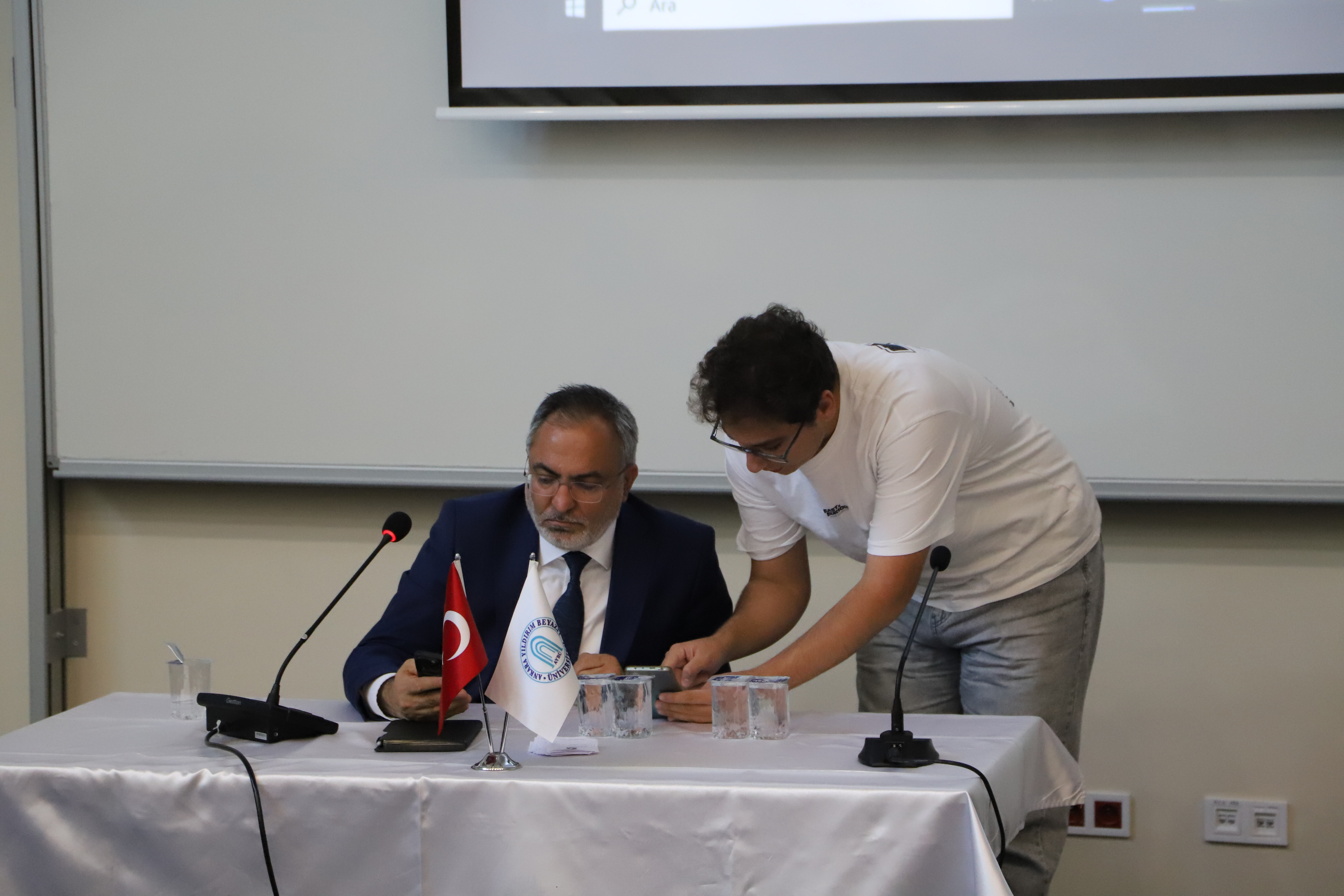 Ankara Yıldırım Beyazıt Üniversitesi Galeri Resmi