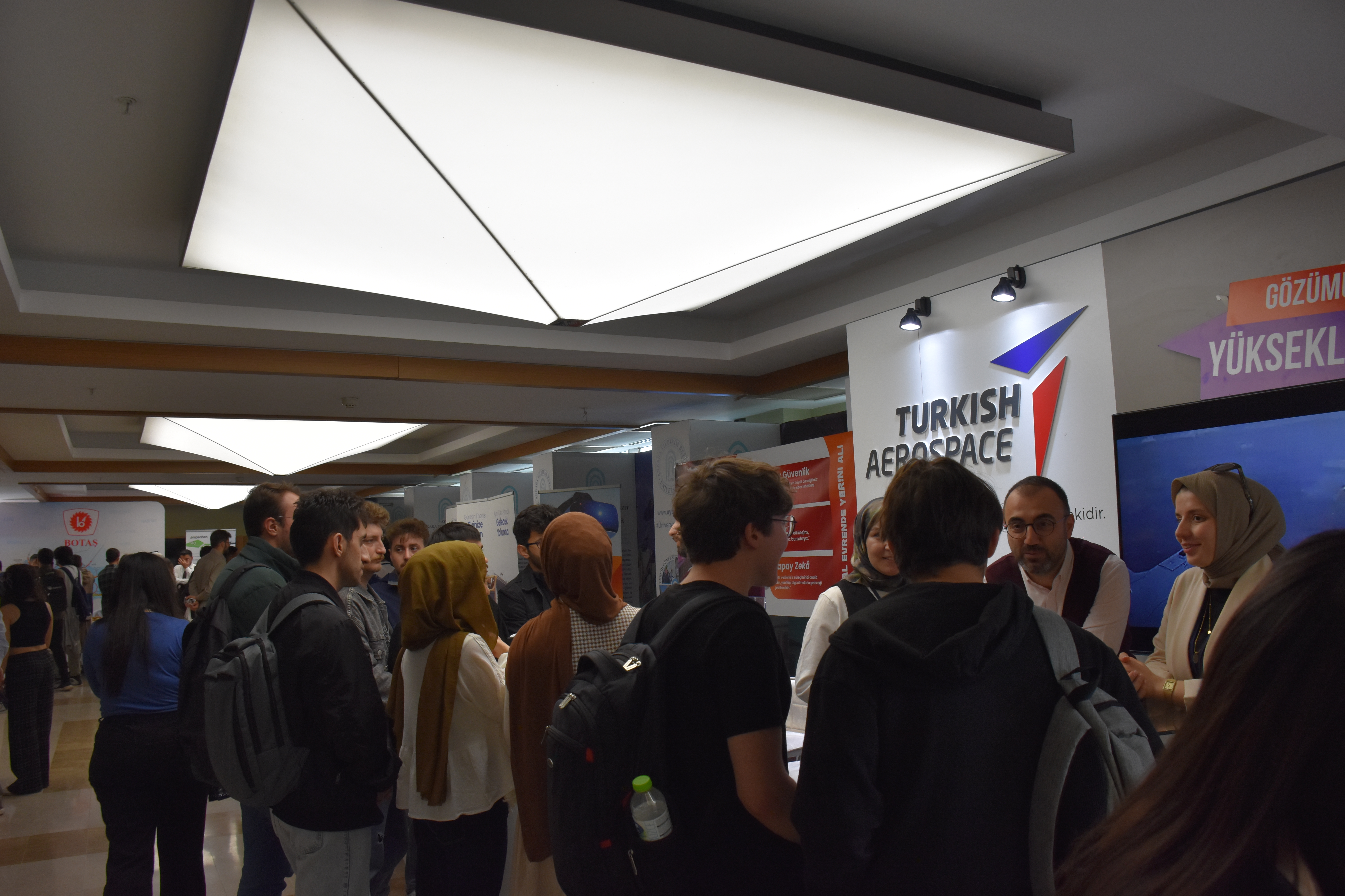 Ankara Yıldırım Beyazıt Üniversitesi Galeri Resmi