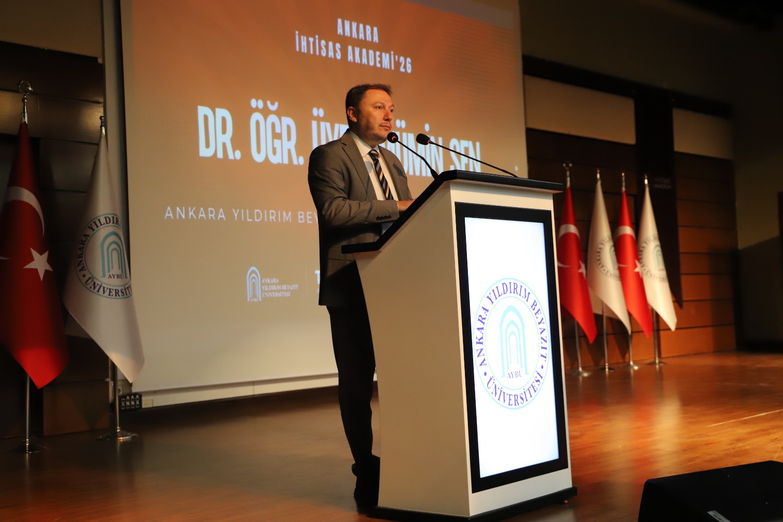 Ankara Yıldırım Beyazıt Üniversitesi Galeri Resmi