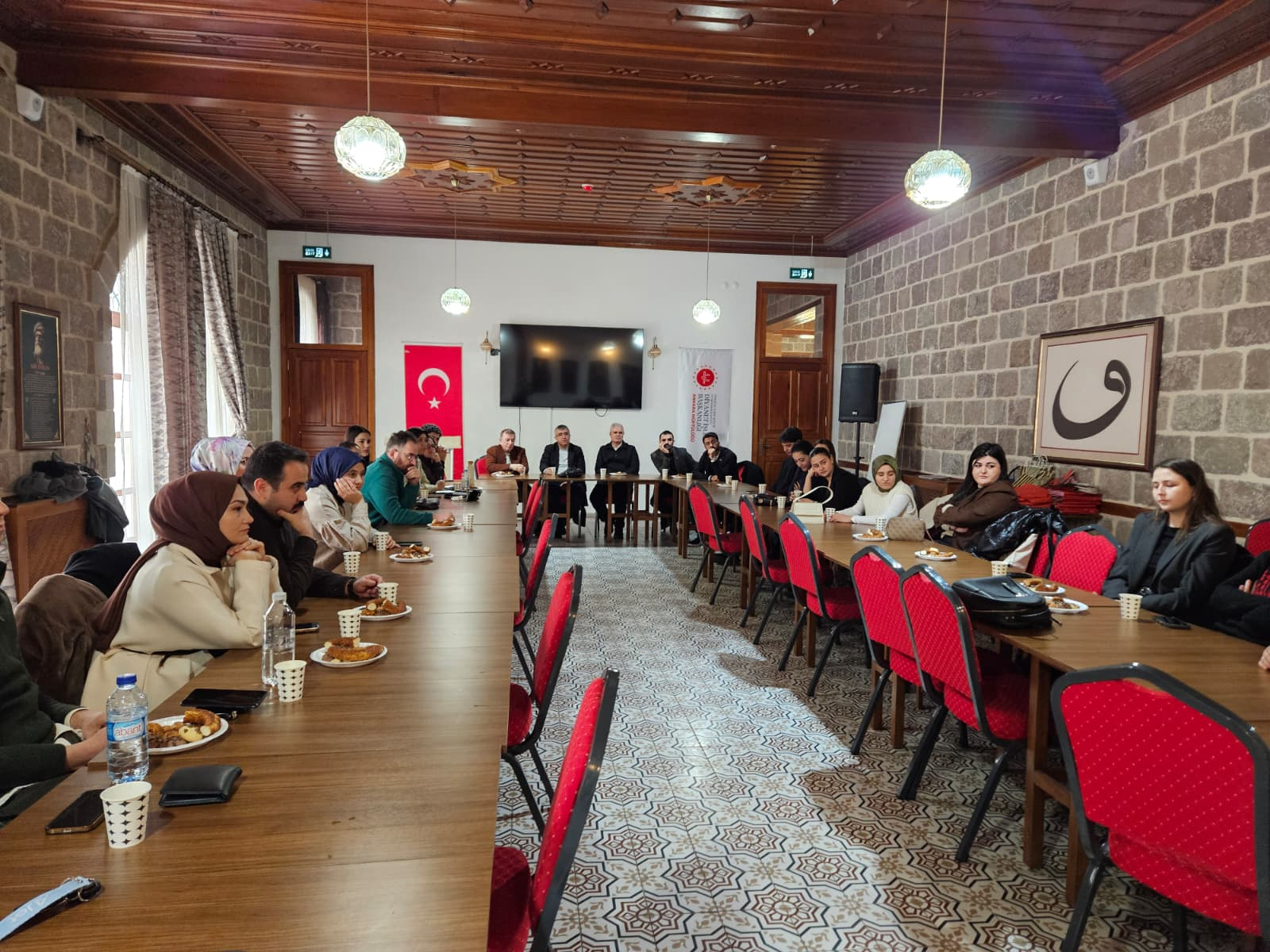 Siyasal Bilgiler Mezun foto 3