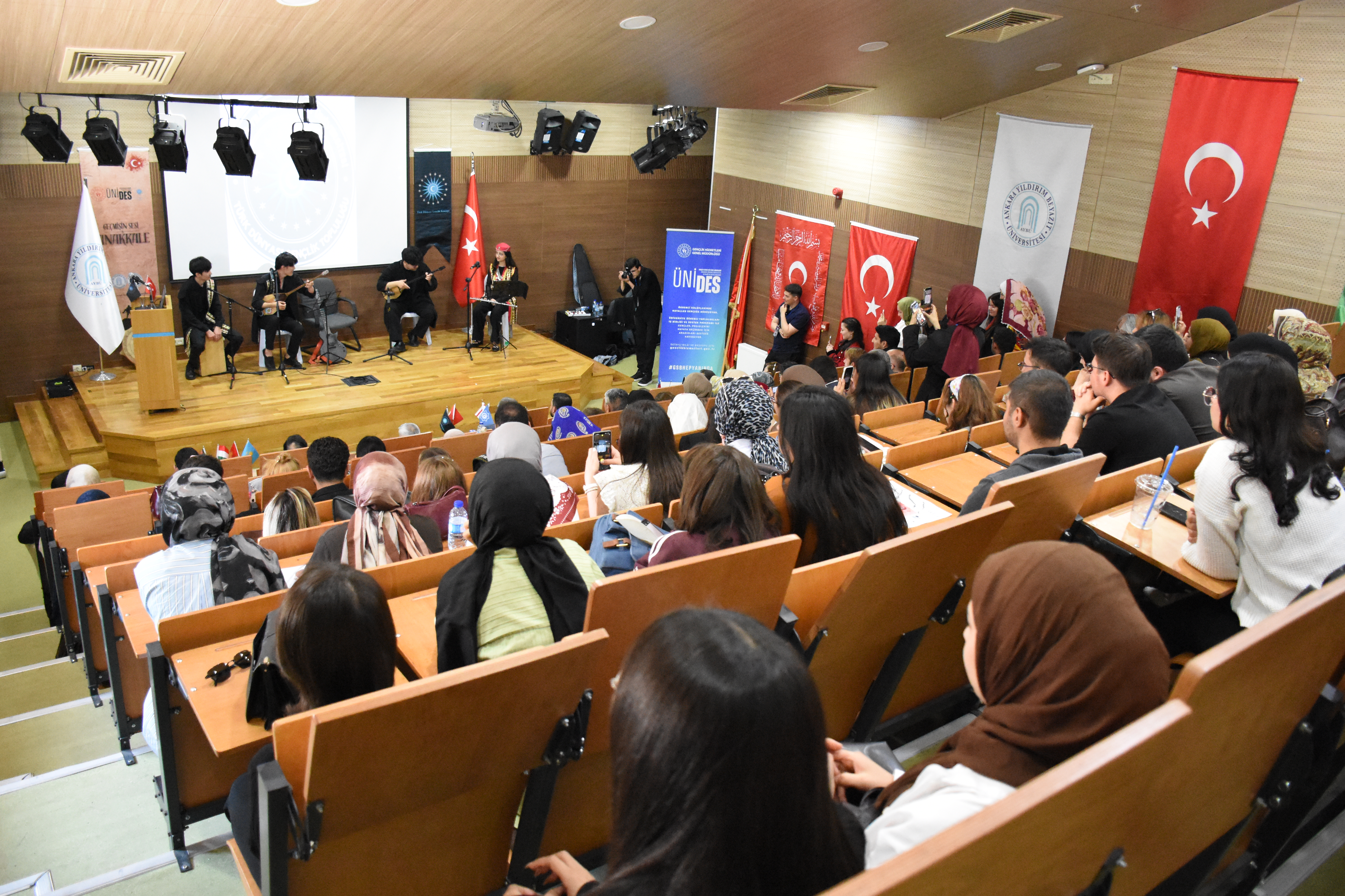 Ankara Yıldırım Beyazıt Üniversitesi Galeri Resmi