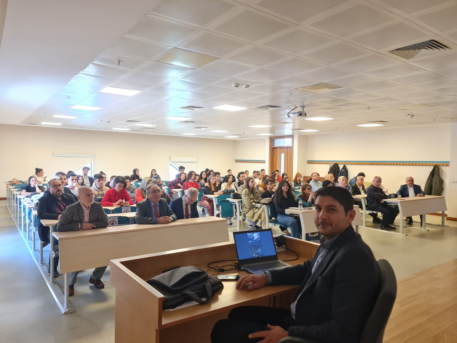 WhatsApp Image 2023-10-05 at 21.00.27.jpeg