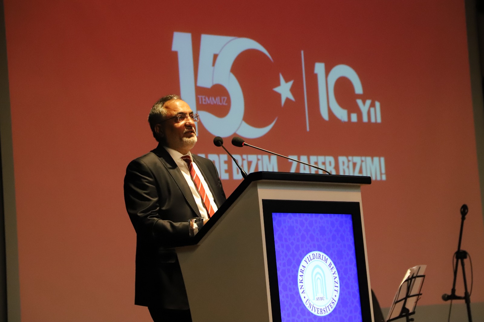 Rektör Ali Cengiz Köseoğlunun kürsü konuşması