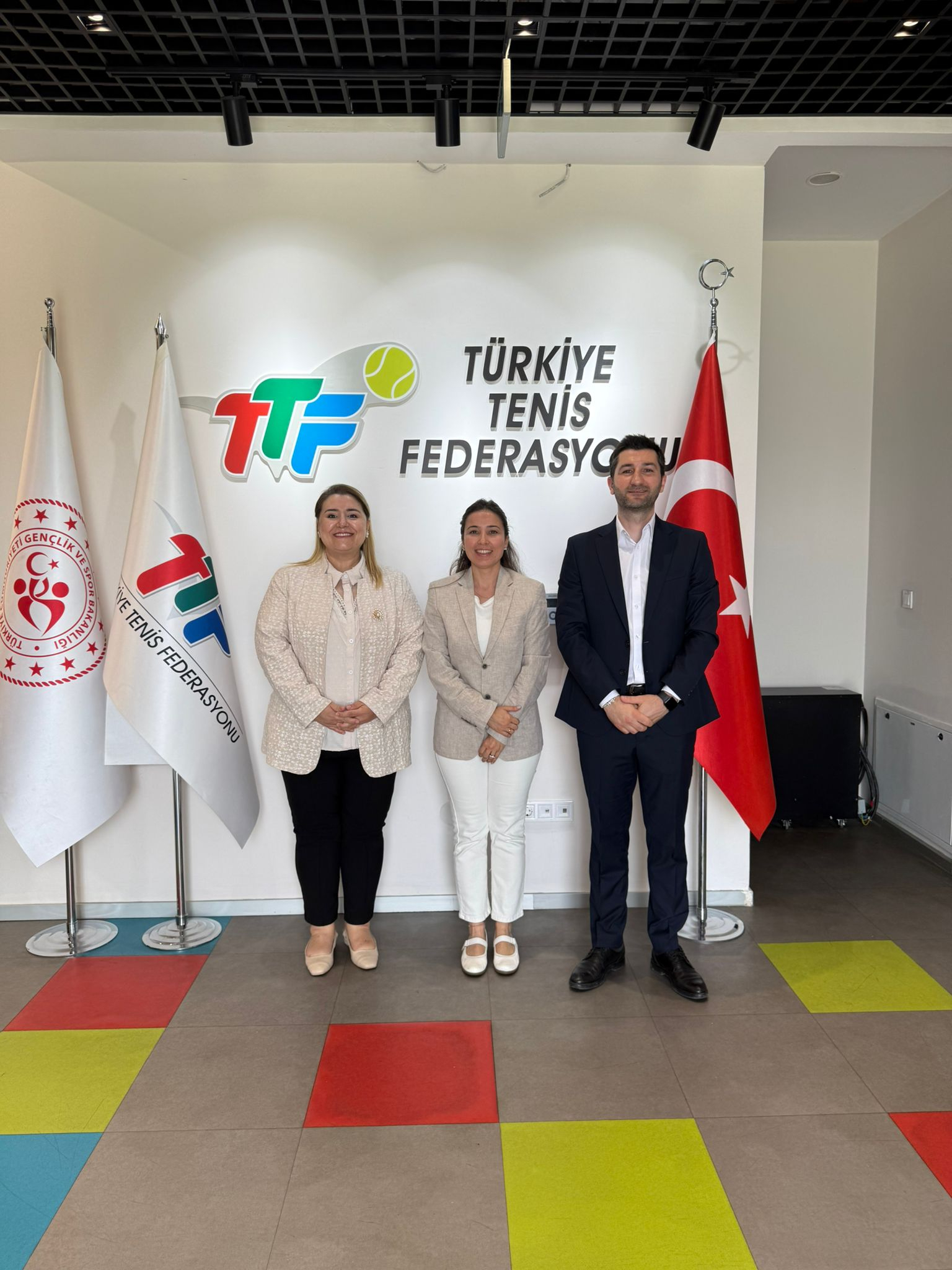 Türkiye Tenis Federasyonu Genel Sekreteri Dr. Şeniz Parlakkılıç Büyükakgül’e Ziyaret