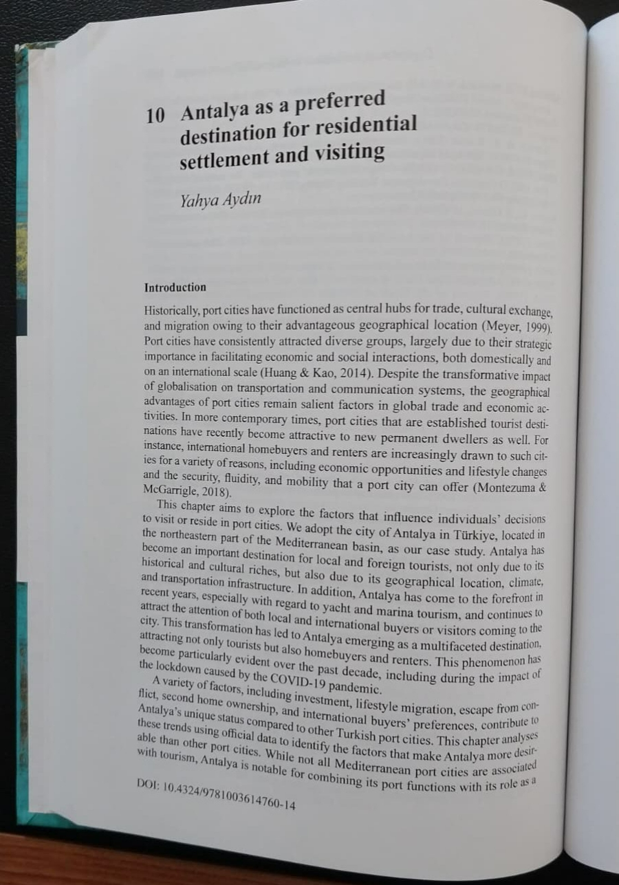 Kitap bölümünün ilk sayfası