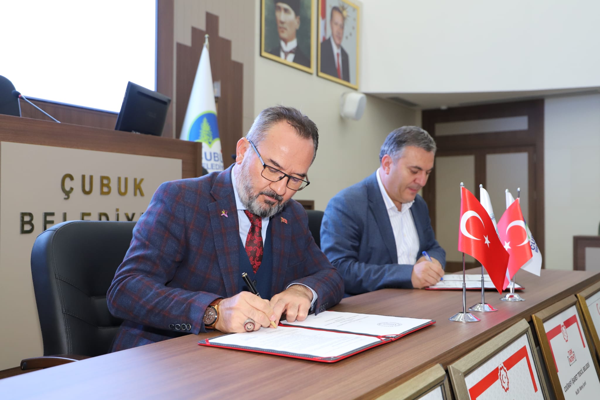 WhatsApp Image 2022-11-11 at 22.56.04 (3).jpeg