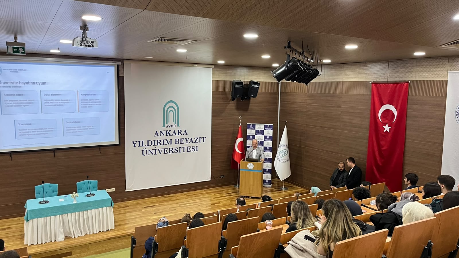 Ankara Yıldırım Beyazıt Üniversitesi Galeri Resmi