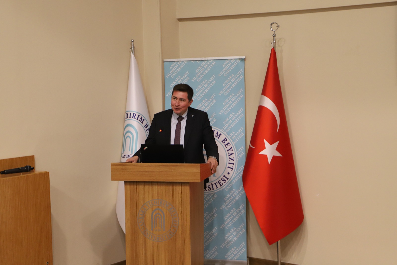 Ankara Yıldırım Beyazıt Üniversitesi Galeri Resmi
