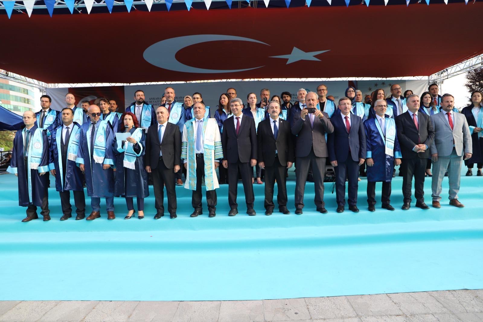 Mezuniyet törenimiz, Ankara Yıldırım Beyazıt Üniversitesi 15 Temmuz Şehitleri Yerleşkesinde coşkuyla gerçekleştirilmiştir.