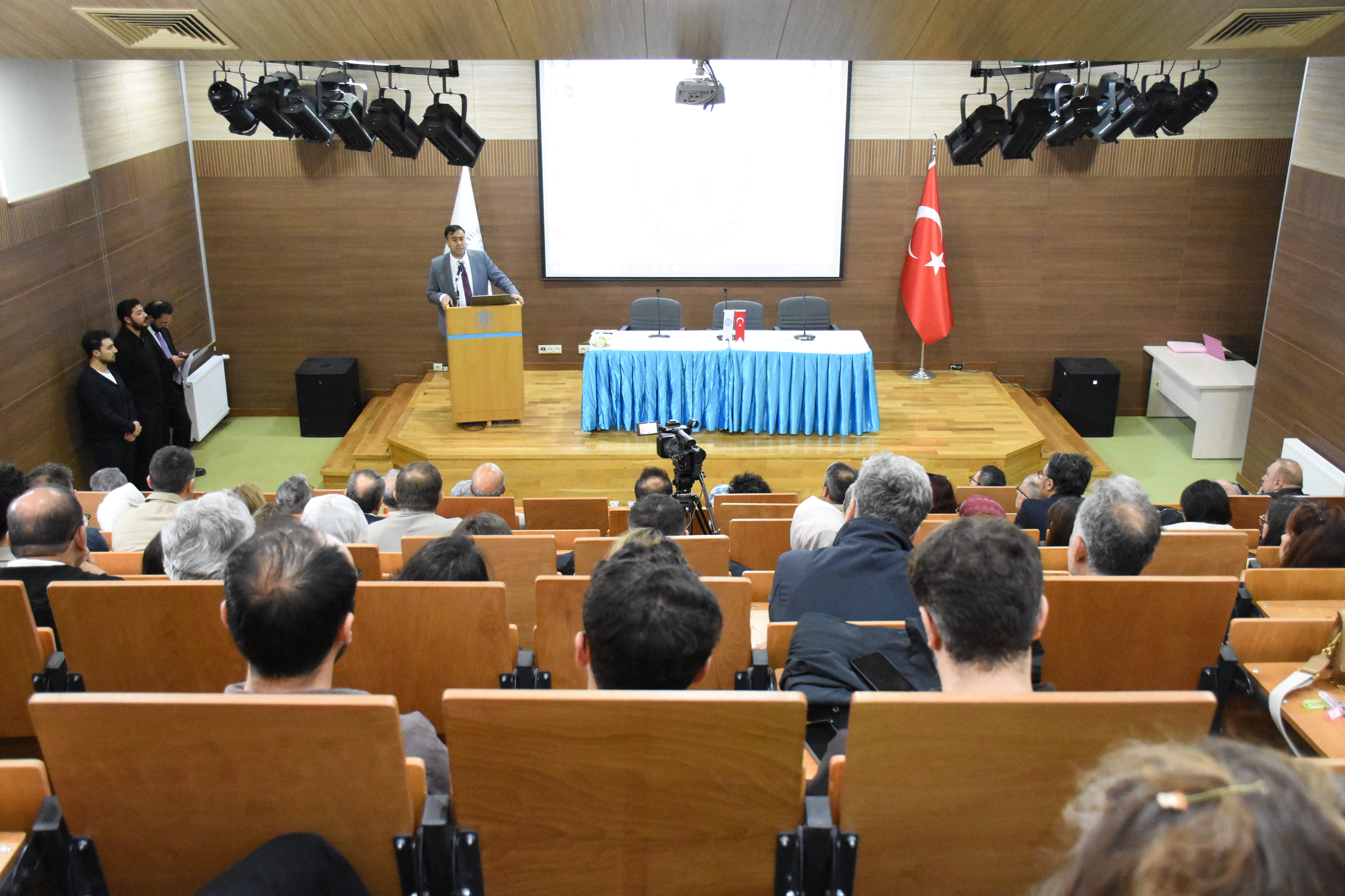 Ankara Yıldırım Beyazıt Üniversitesi Galeri Resmi