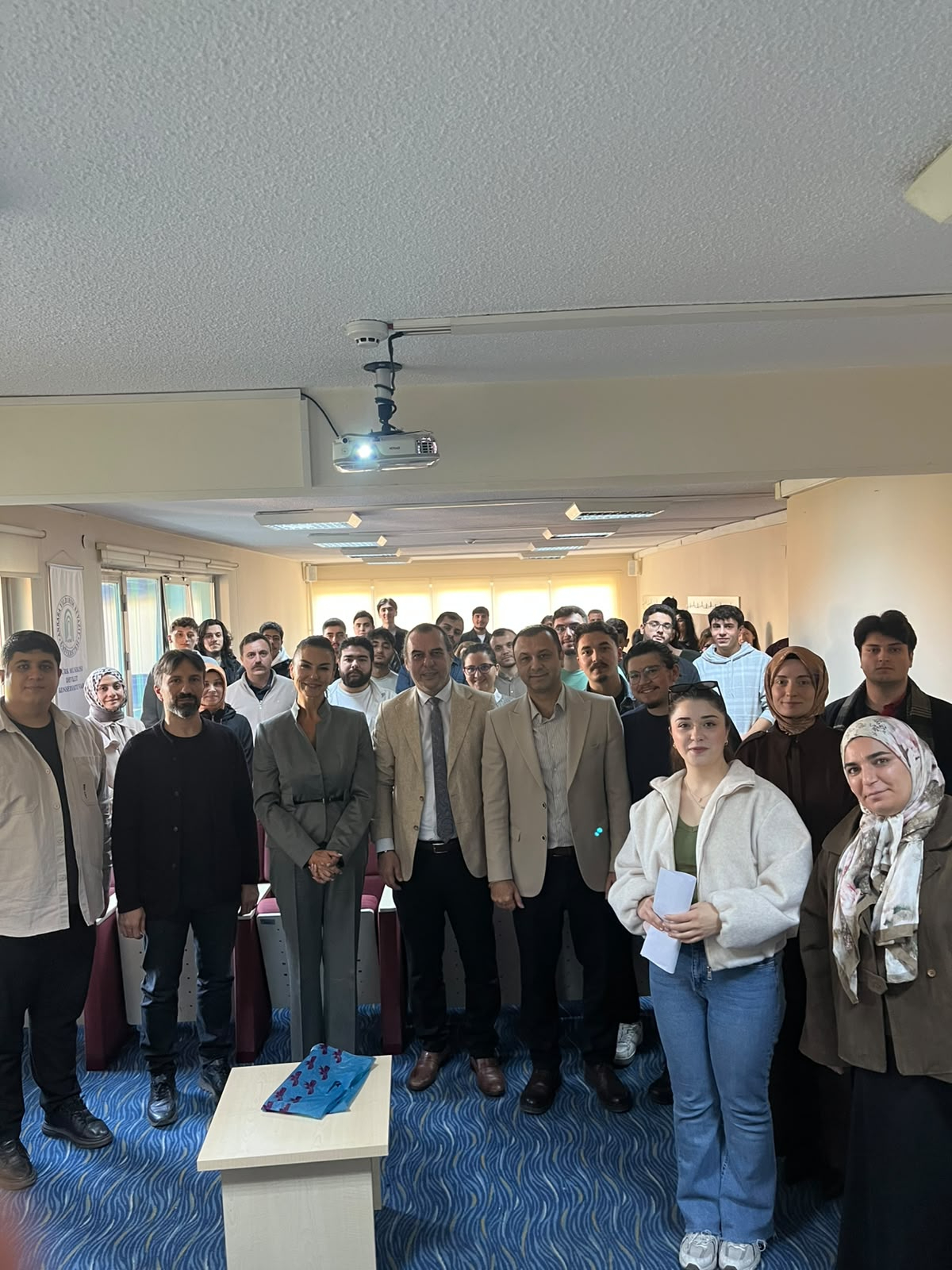 Konservatuvarımız Tarafından 21 Ekim 2026 Tarihinde "Beden Dili ve Etkili İletişim" Söyleşi Programı 