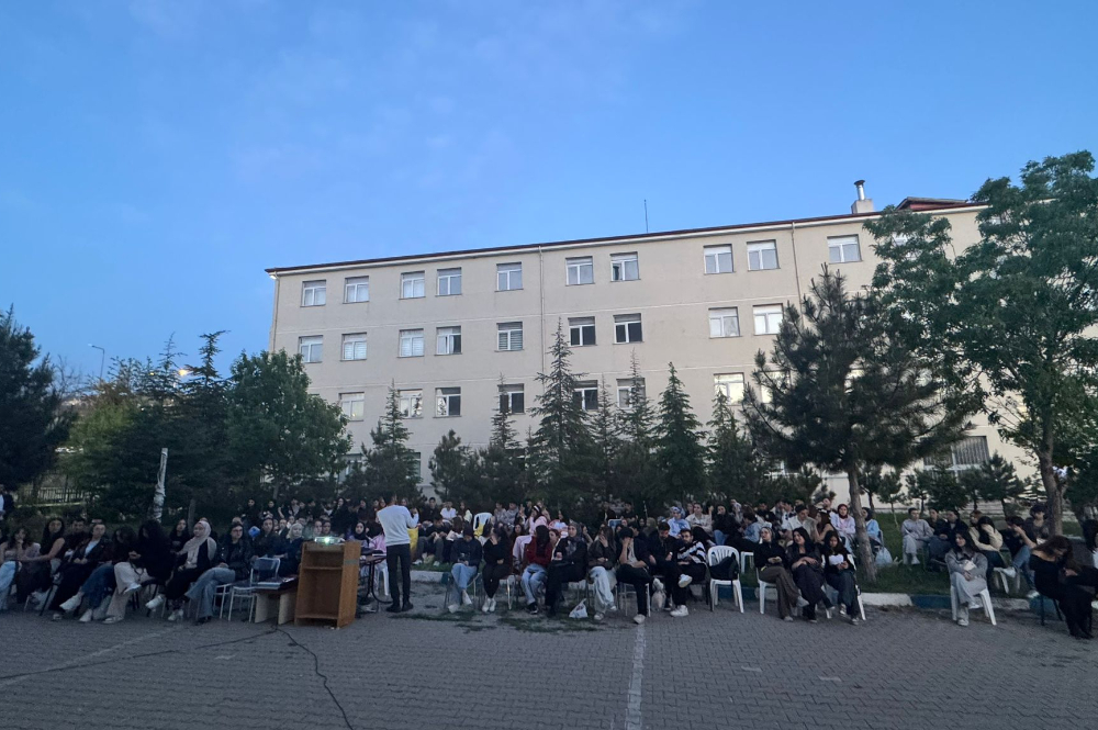 Ankara Yıldırım Beyazıt Üniversitesi Galeri Resmi