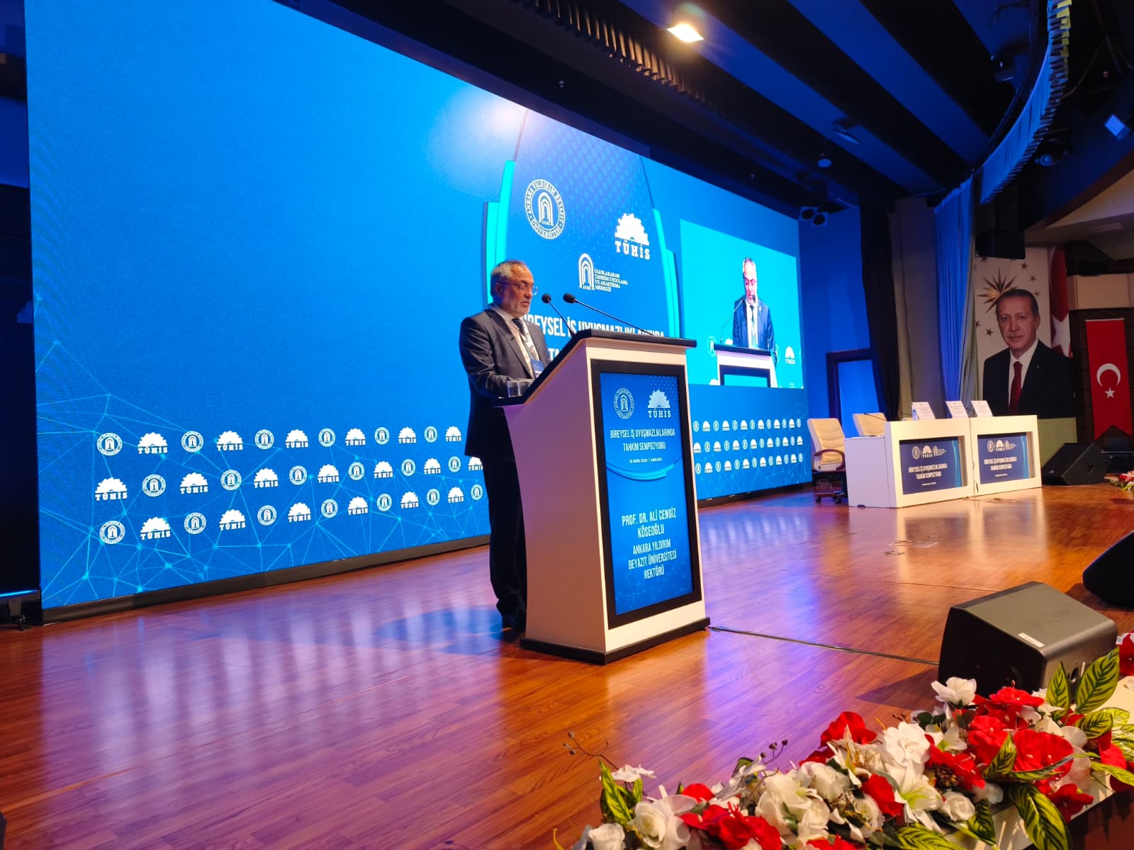 Ankara Yıldırım Beyazıt Üniversitesi Galeri Resmi