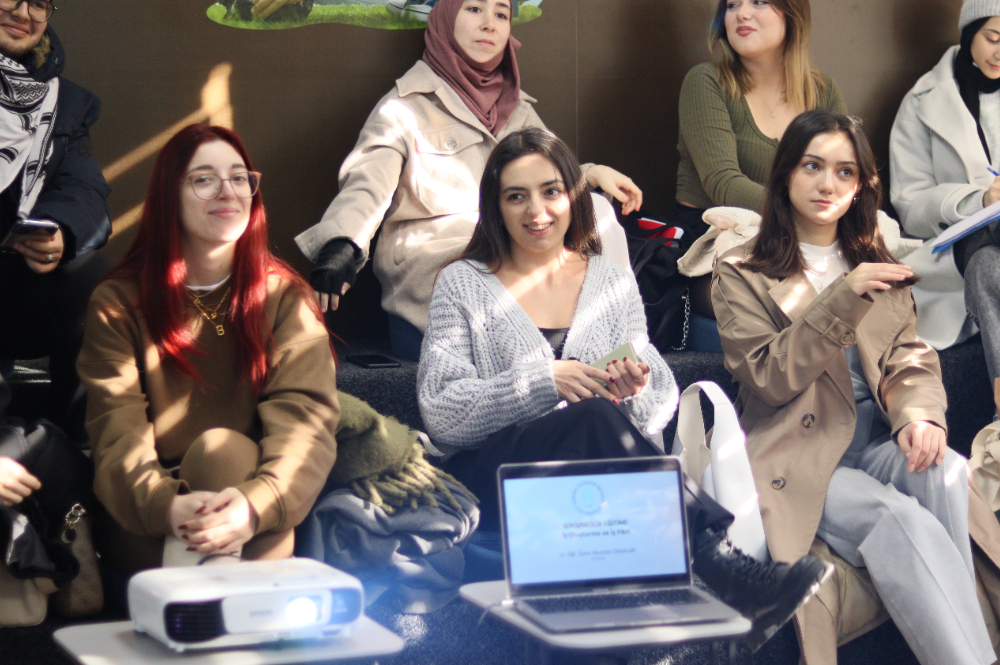 Ankara Yıldırım Beyazıt Üniversitesi Galeri Resmi