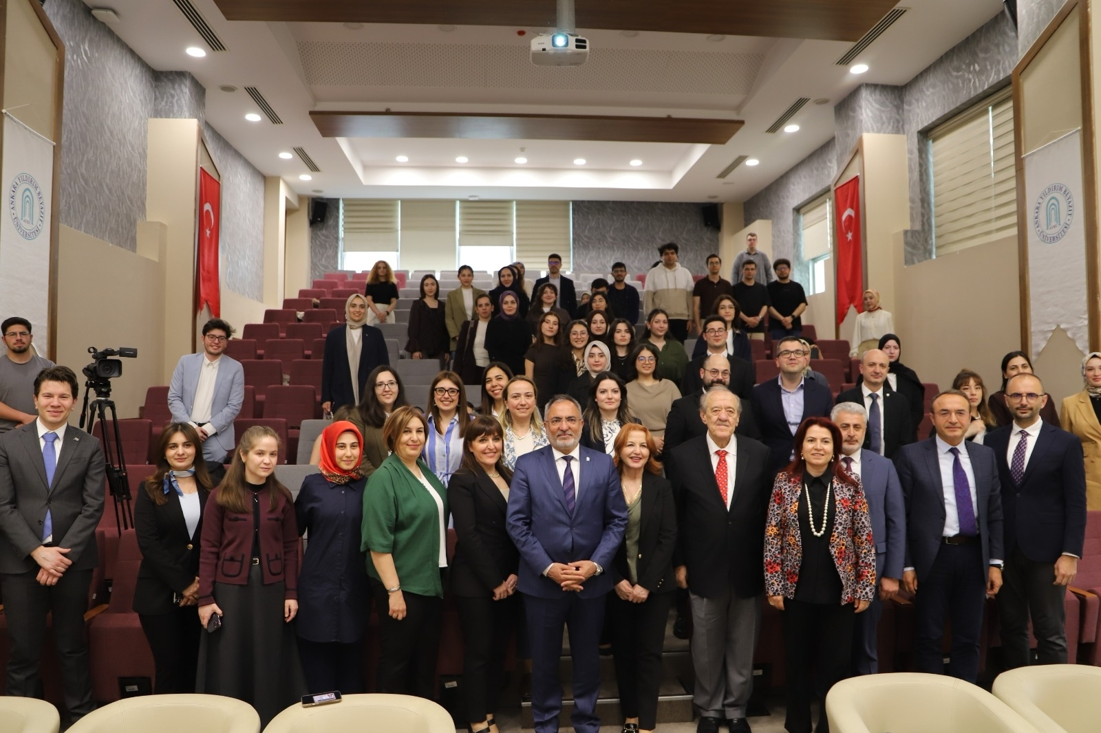 Ankara Yıldırım Beyazıt Üniversitesi Galeri Resmi