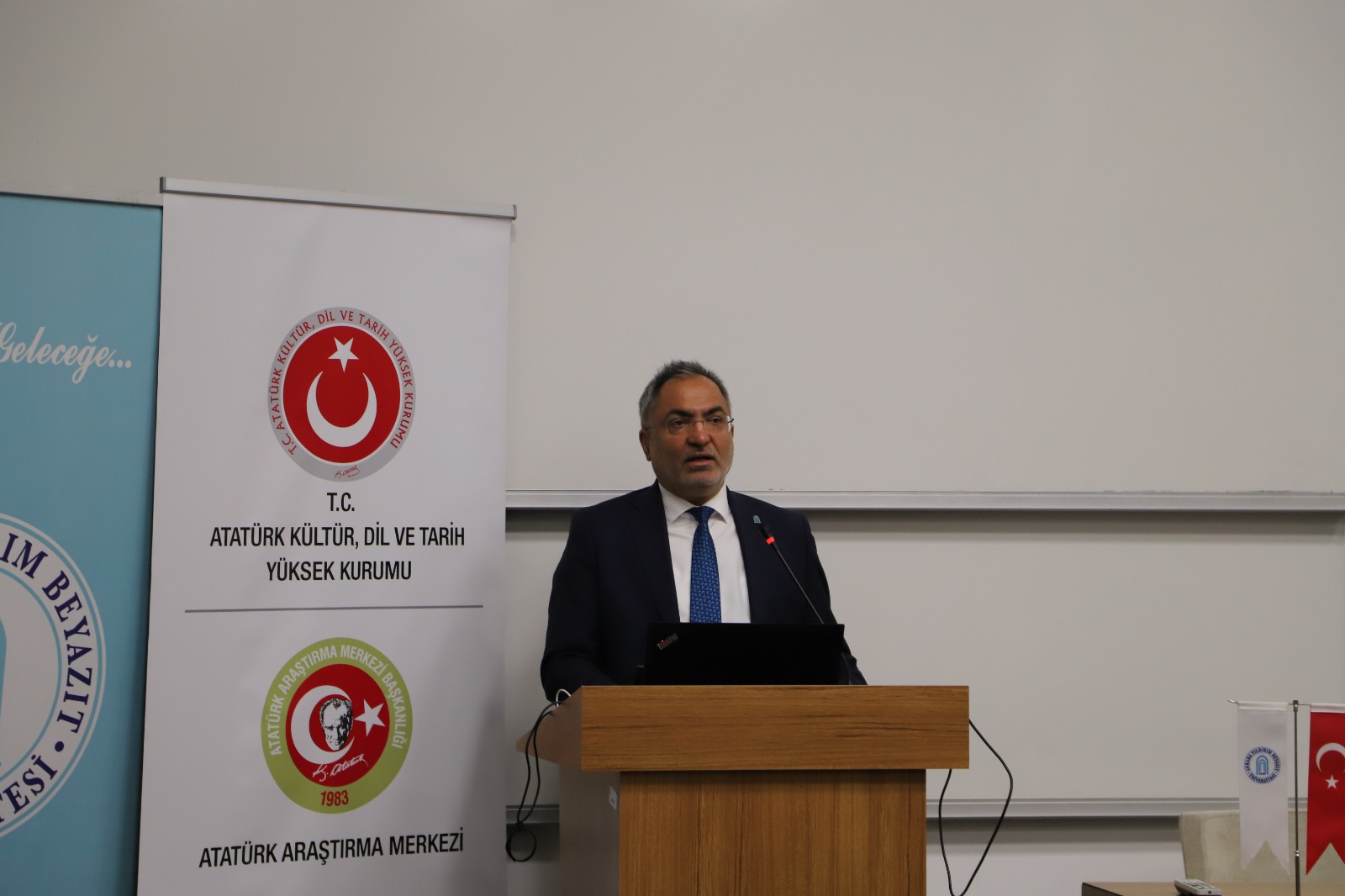 Ankara Yıldırım Beyazıt Üniversitesi Galeri Resmi