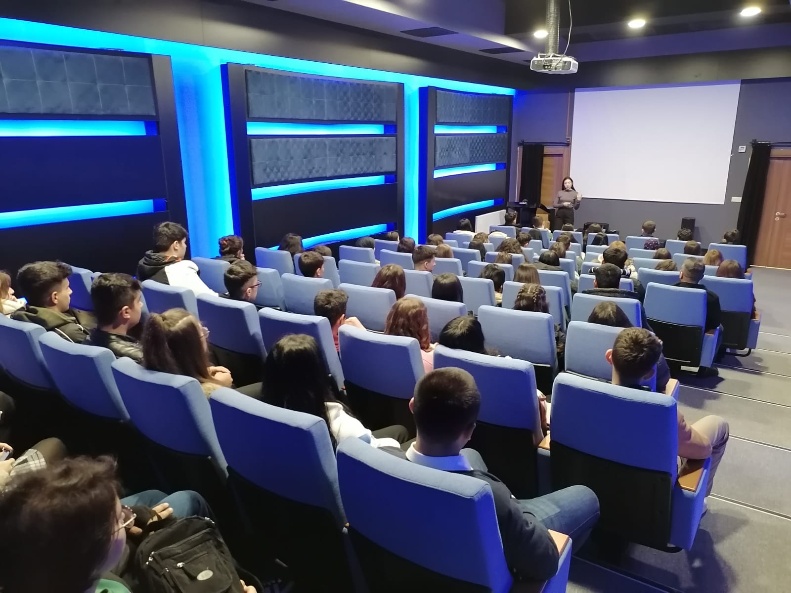 PHOTO-2023-12-12-14-20-49 2.jpg