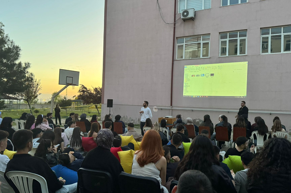 Ankara Yıldırım Beyazıt Üniversitesi Galeri Resmi