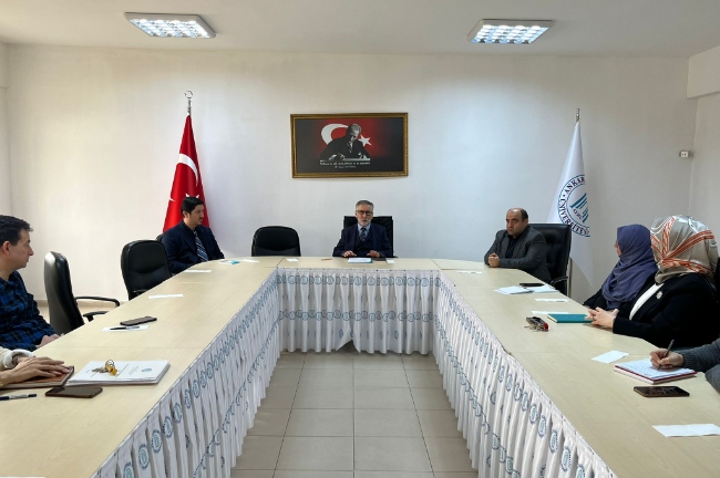 Fakültemizde 2025-2026 Eğitim-Öğretim Yılı Bahar Dönemi Akademik Kurul Toplantısı Gerçekleştirildi