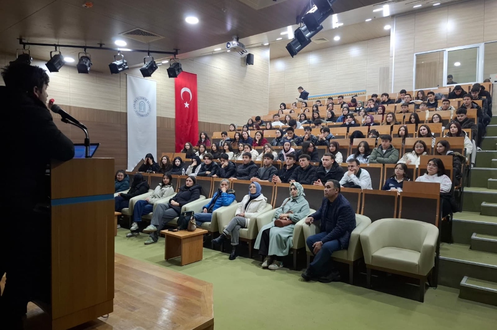 e35d7965-b05d-4f4f-8e80-24b58b34334a