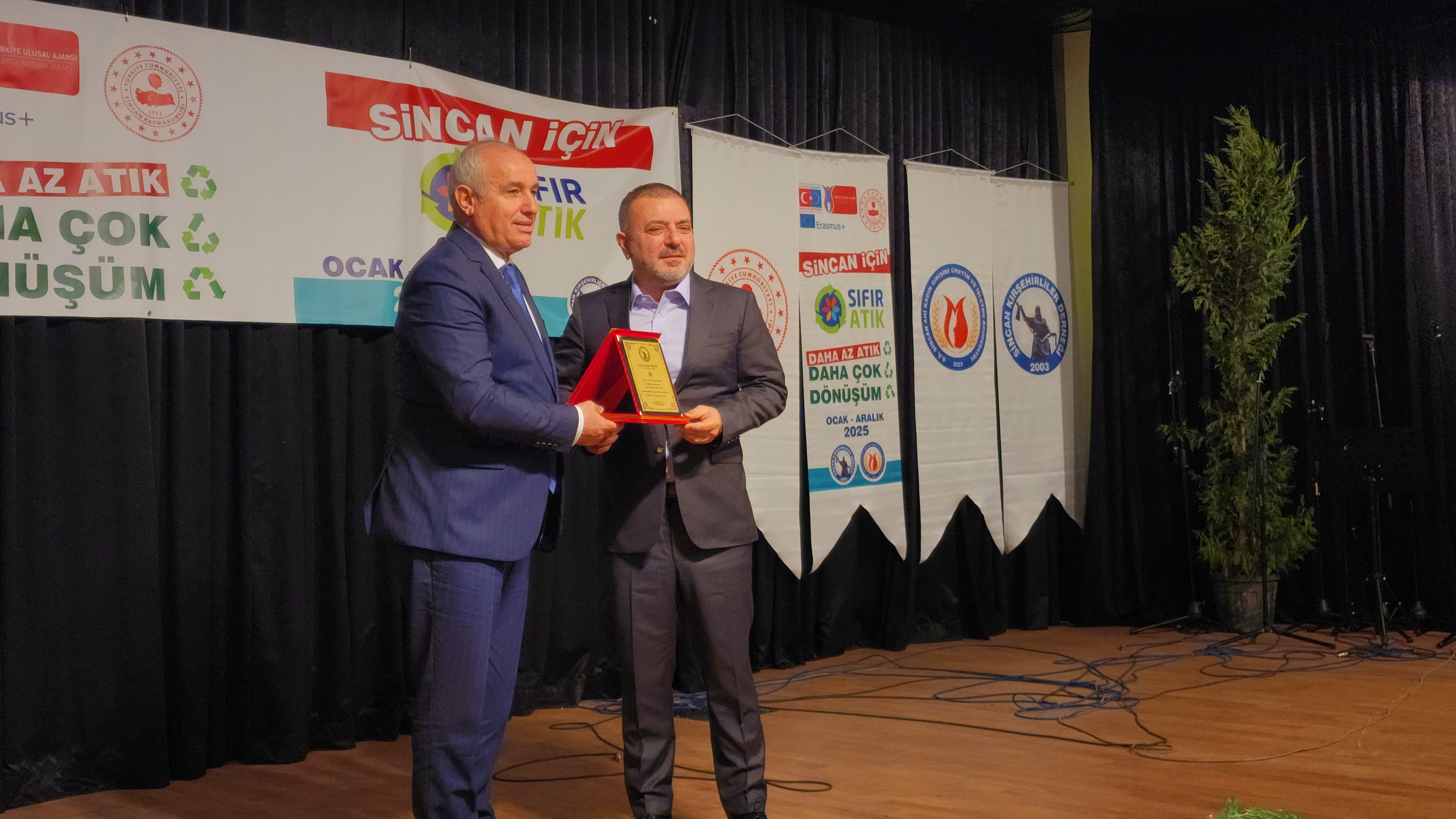 WhatsApp Görsel 2025-01-15 saat 17.08.00_71afa45b.jpg