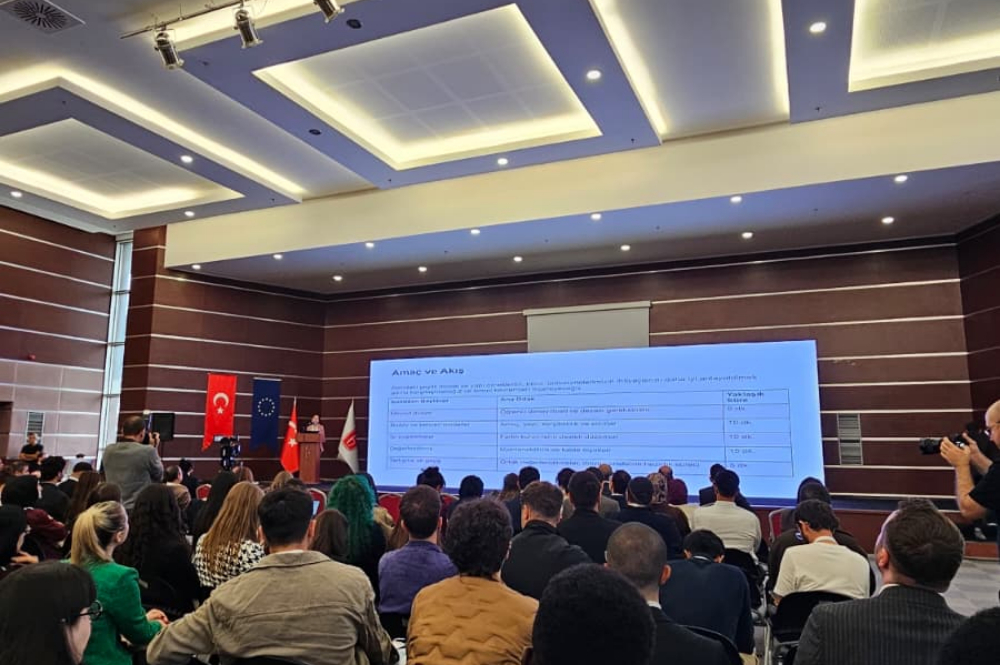 Ankara Yıldırım Beyazıt Üniversitesi Galeri Resmi