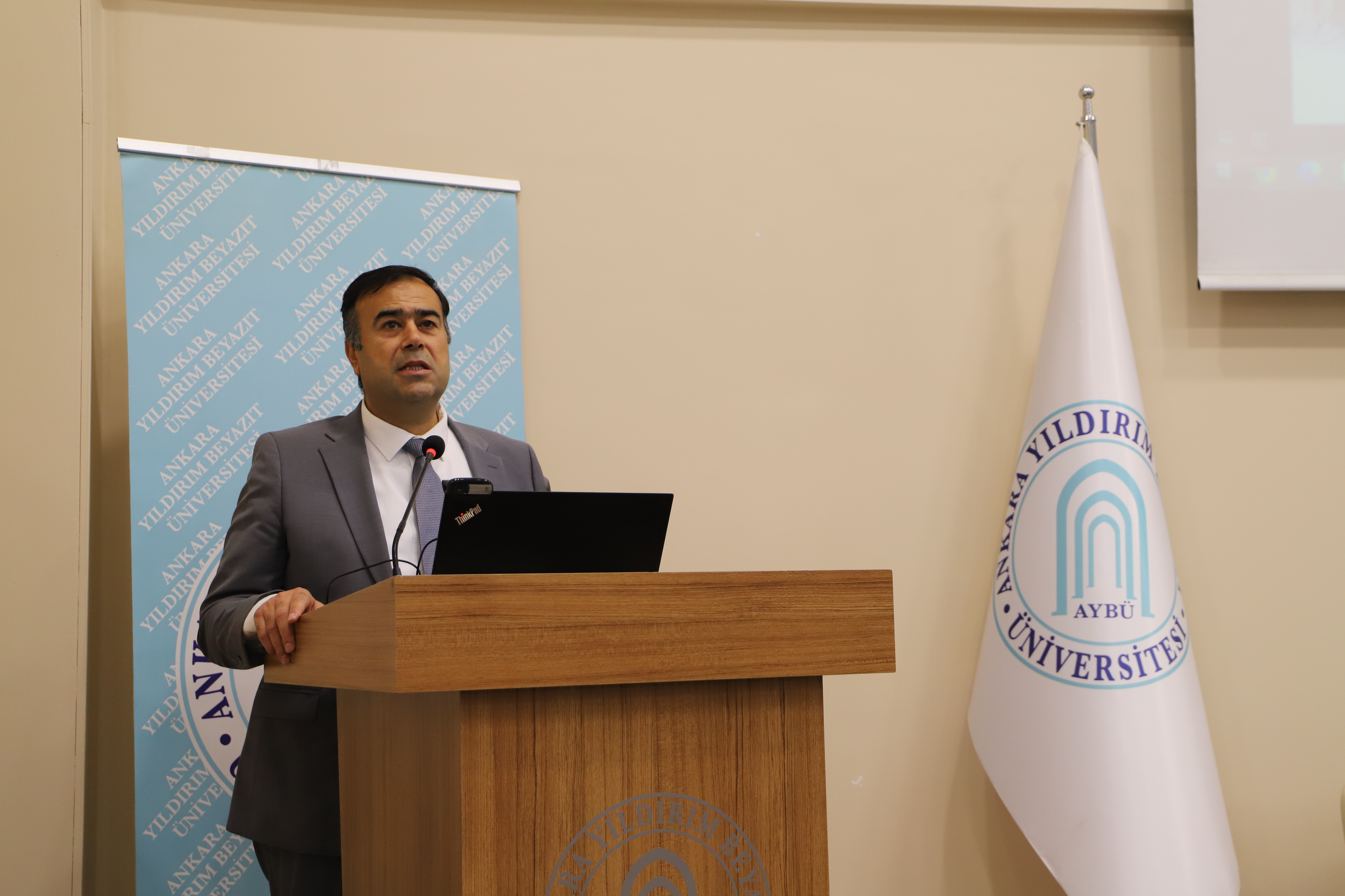 Ankara Yıldırım Beyazıt Üniversitesi Galeri Resmi
