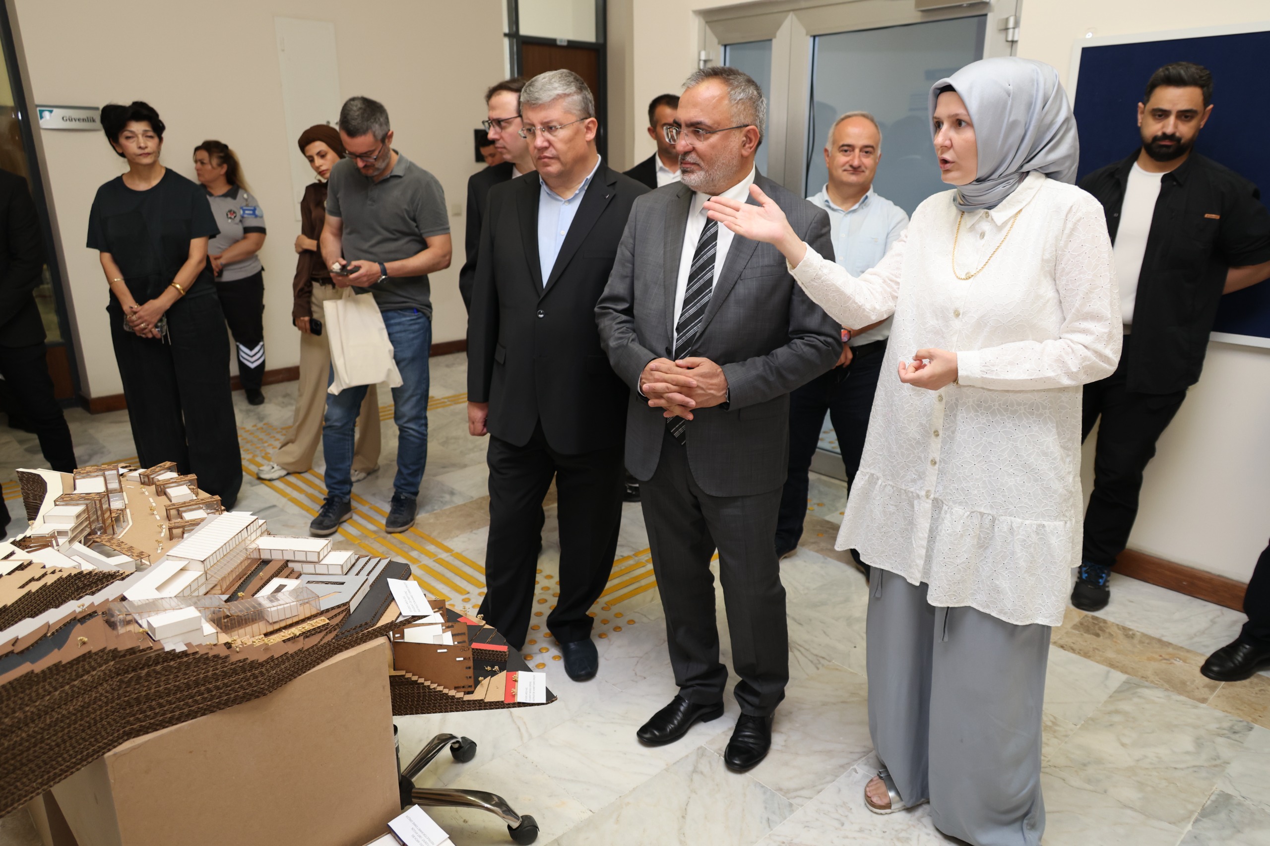 Ankara Yıldırım Beyazıt Üniversitesi Galeri Resmi