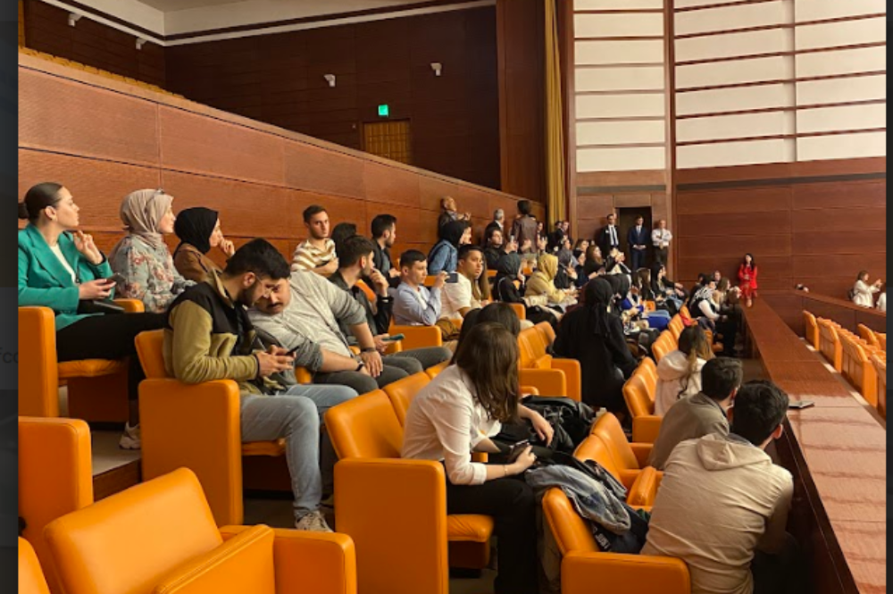 Ankara Yıldırım Beyazıt Üniversitesi Galeri Resmi