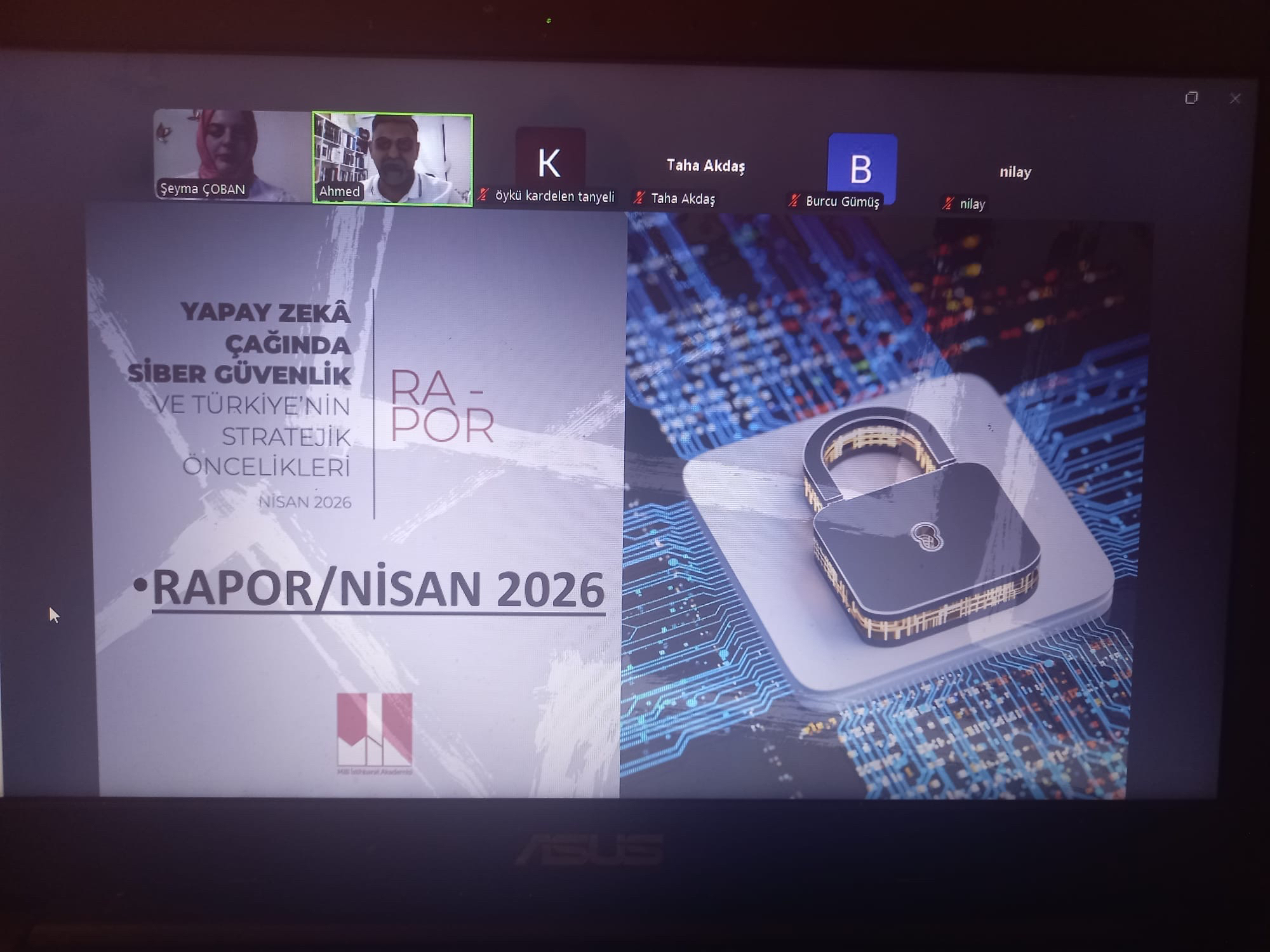 İlk online sunumun ekran görüntüsü