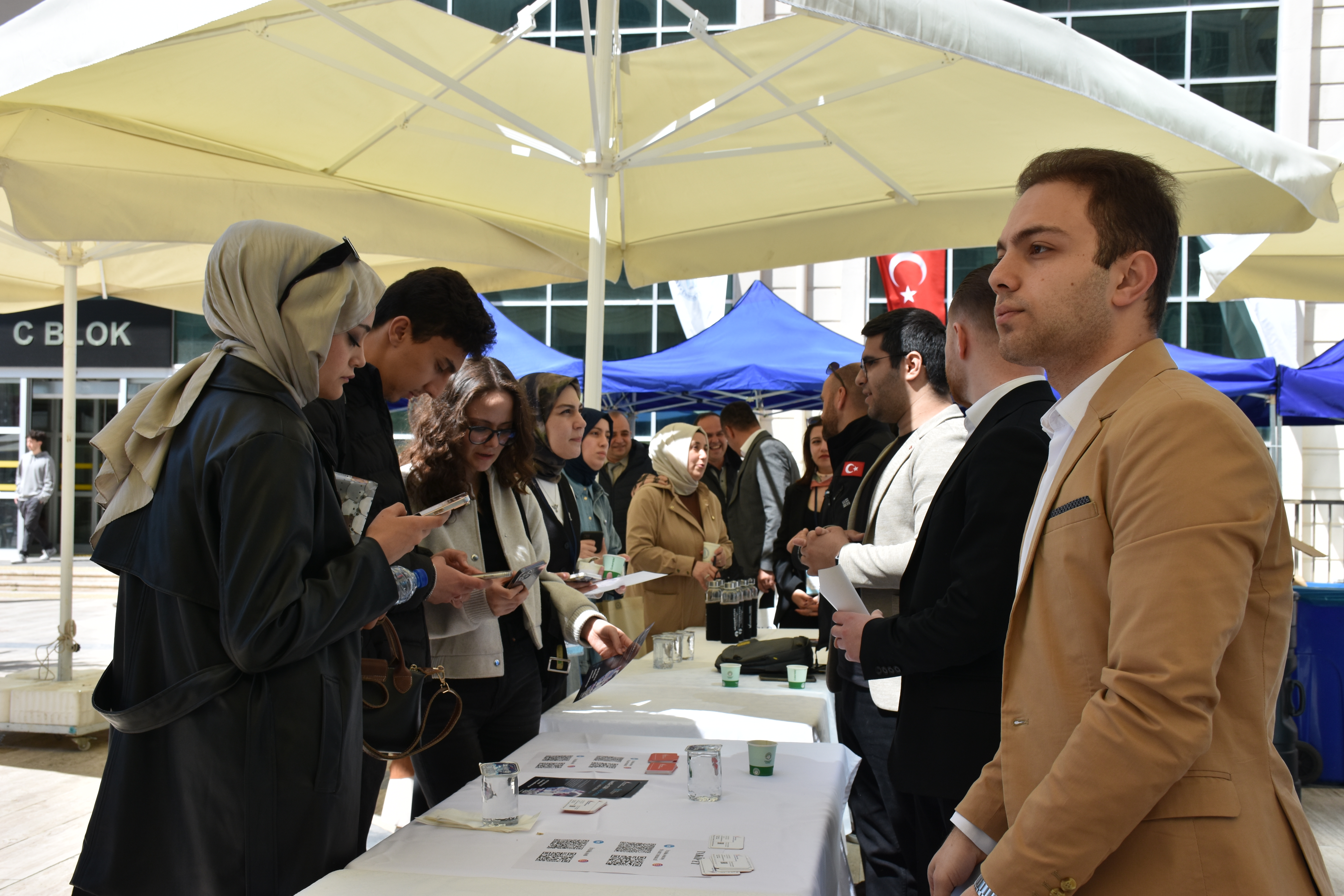 Ankara Yıldırım Beyazıt Üniversitesi Galeri Resmi