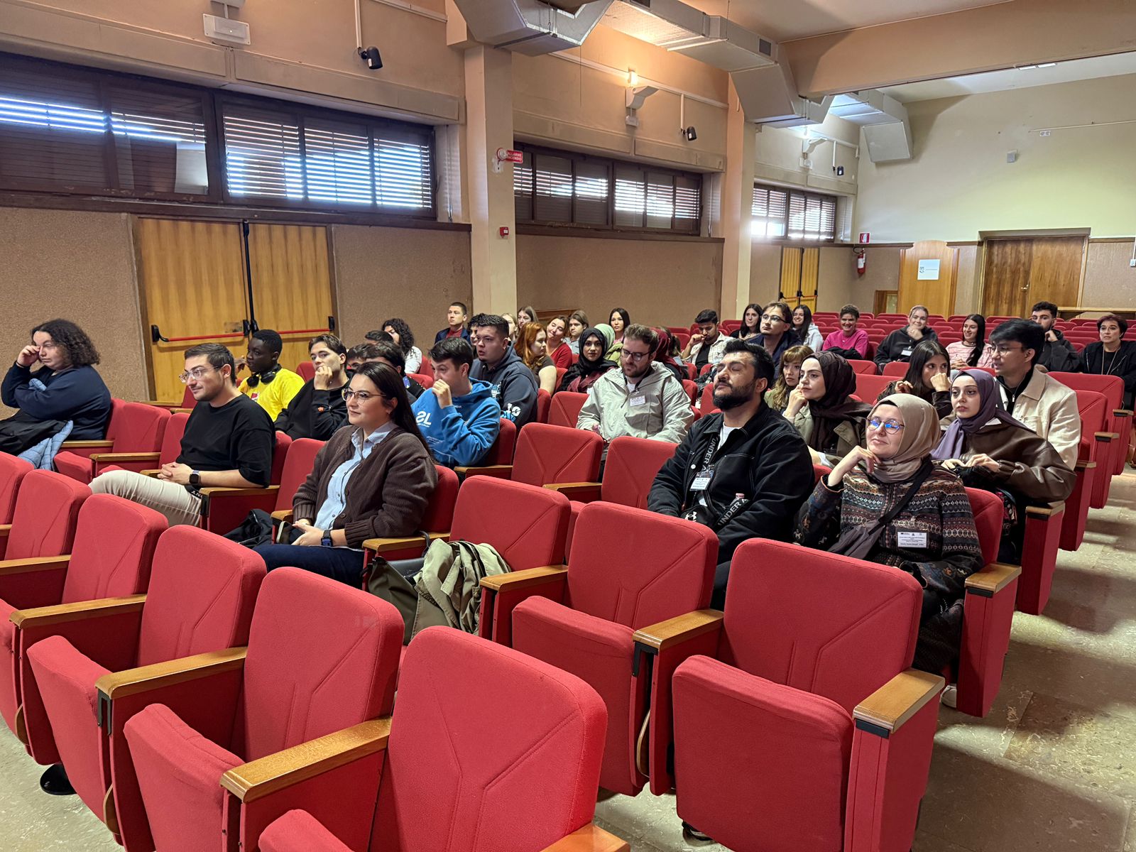 WhatsApp Görsel 2025-10-23 saat 22.37.11_1572b15b.jpg